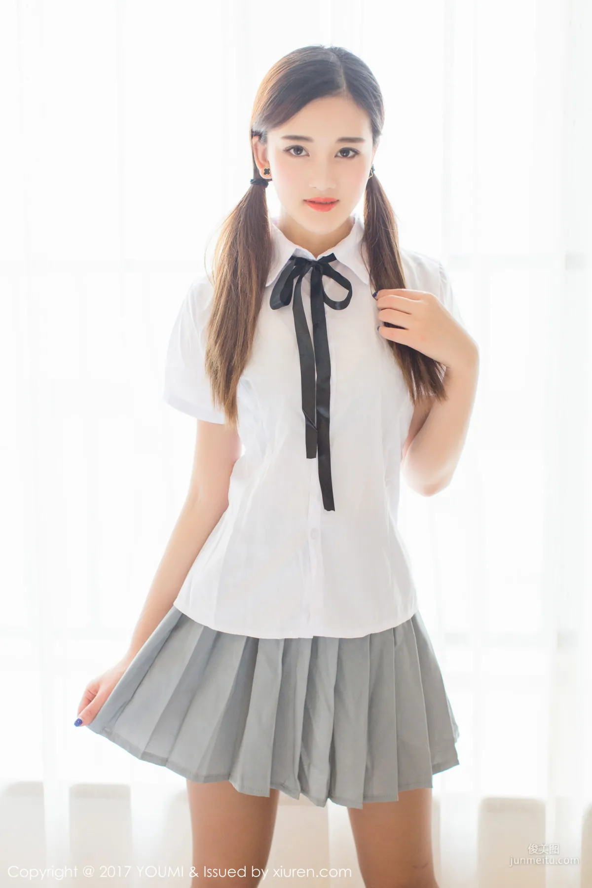 Nana TINA《Black Stockings OL Temptation + School Uniform》 [YouMi] VOL.087 Photo Set photo 18
