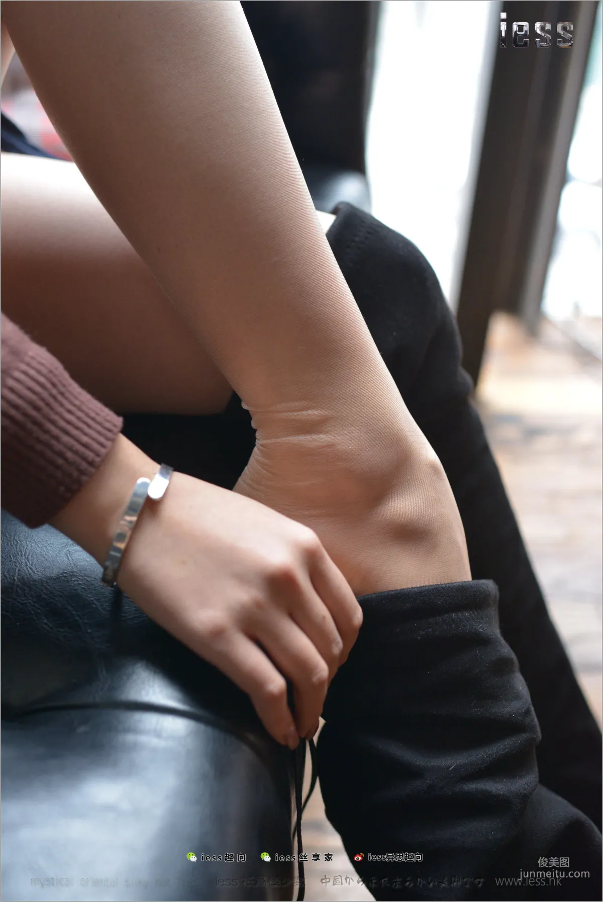 Silk Stockings Bento 190 Zhang Xinyue "Over-Knee Boots: King's Temptation 1" [IESS] Photo Set photo 32