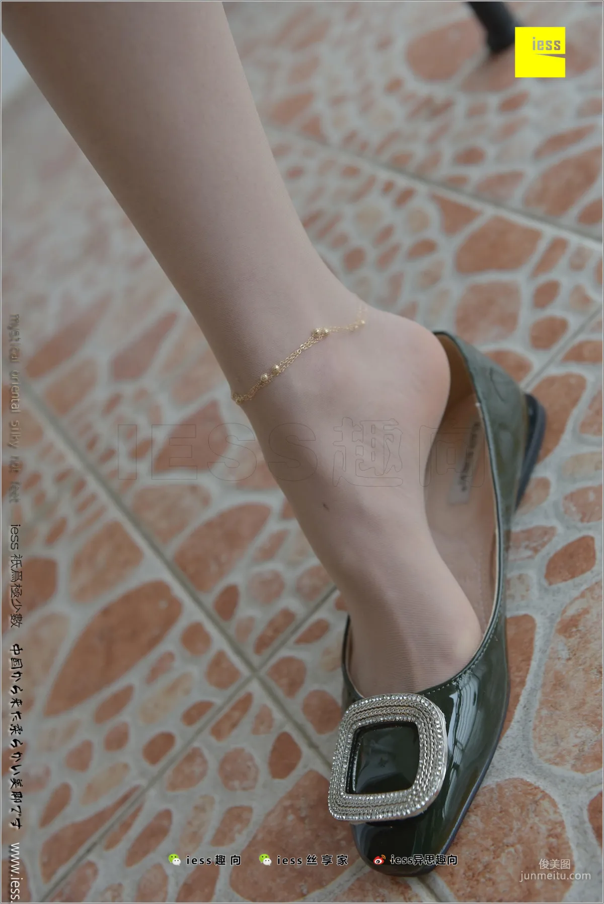 Silk Stockings Bento 185 Jia Ye, Forbidden Game [IESS] Photo Set photo 97