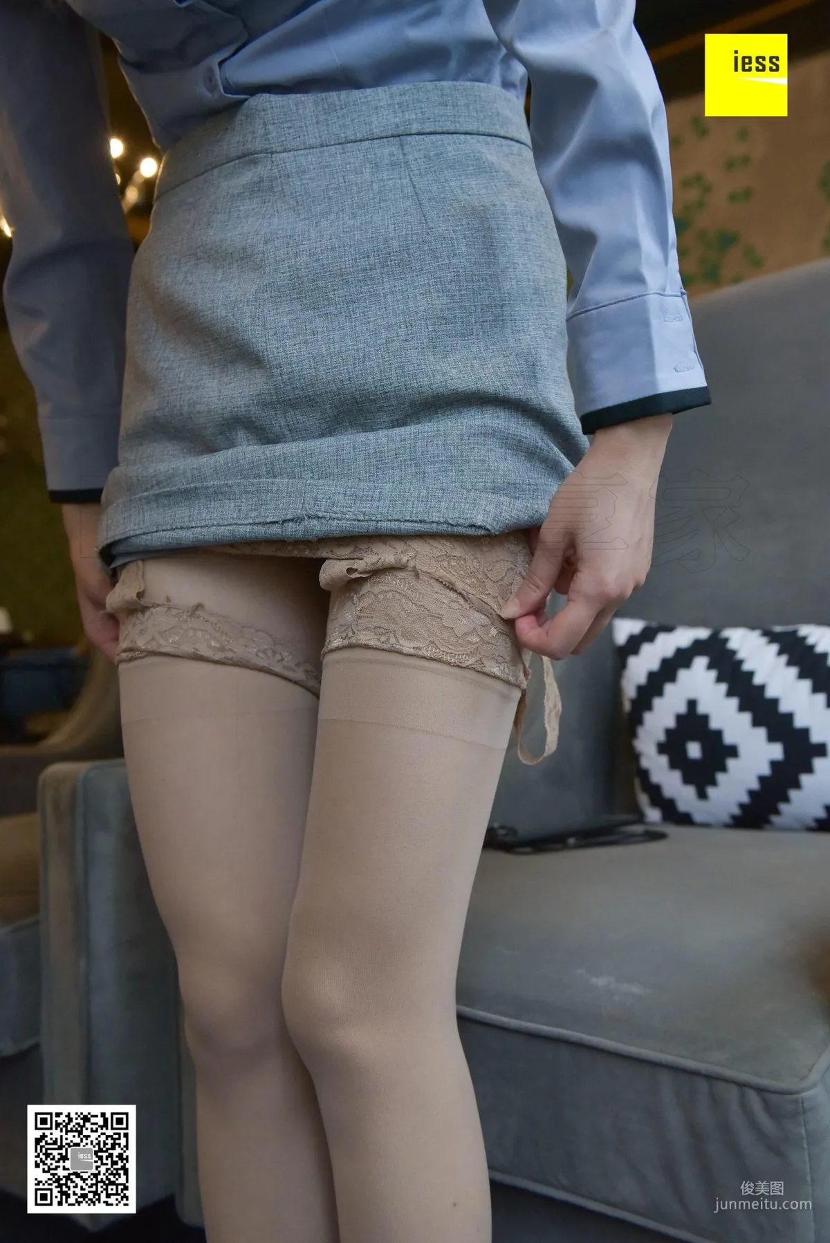 Si Xiang Jia 136 Jing Jing, Wearing Your Shoes and Following You, [IESS] Photo Set photo 80