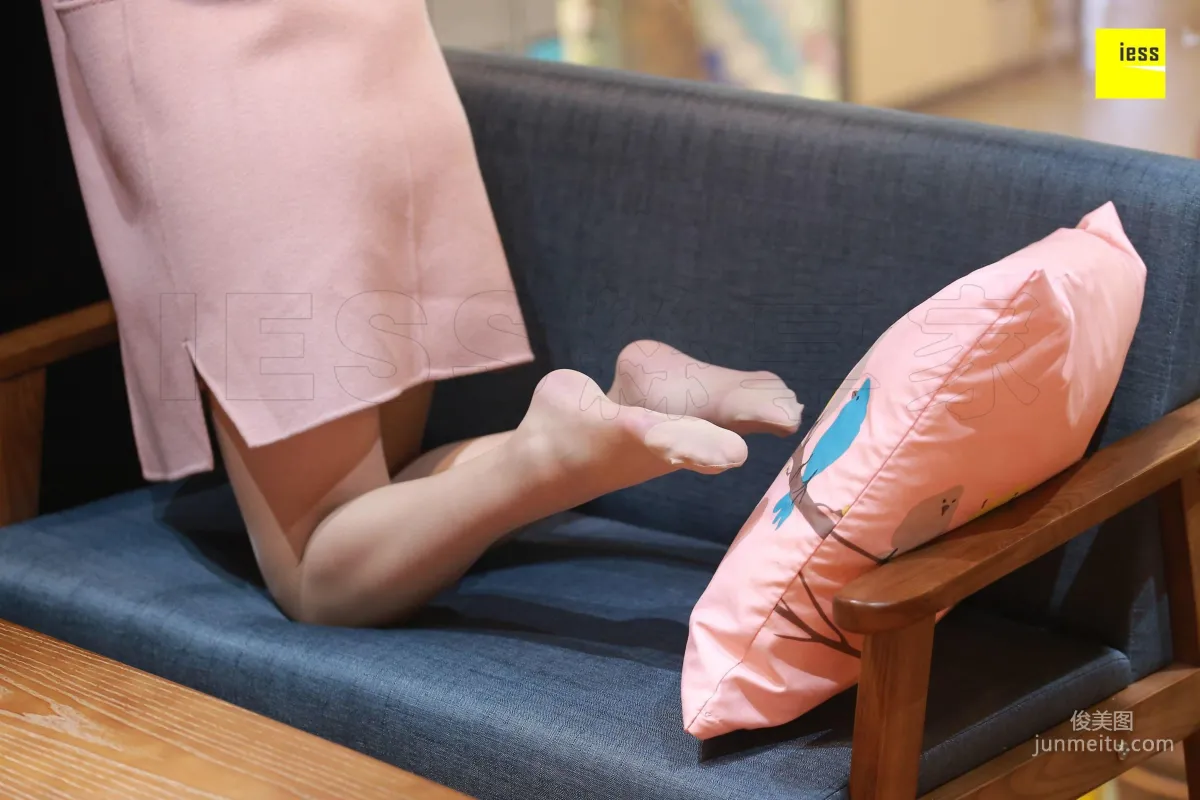 Silk Enjoyer 152 Zi Zi Flawless Beautiful Feet of Long Legs [IESS] Photo Set photo 48