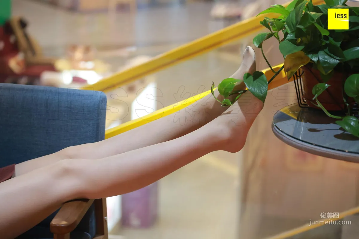 Silk Enjoyer 152 Zi Zi Flawless Beautiful Feet of Long Legs [IESS] Photo Set photo 93