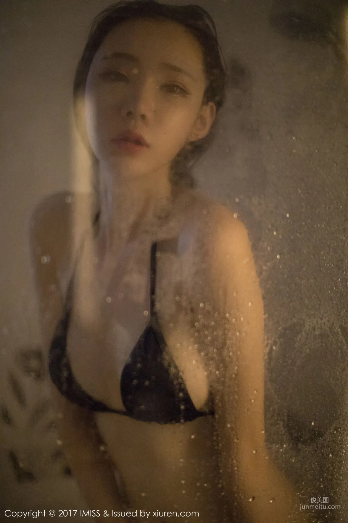 萌琪琪Irene《泳池濕身》 [愛蜜社IMiss] VOL.205 寫真集 46