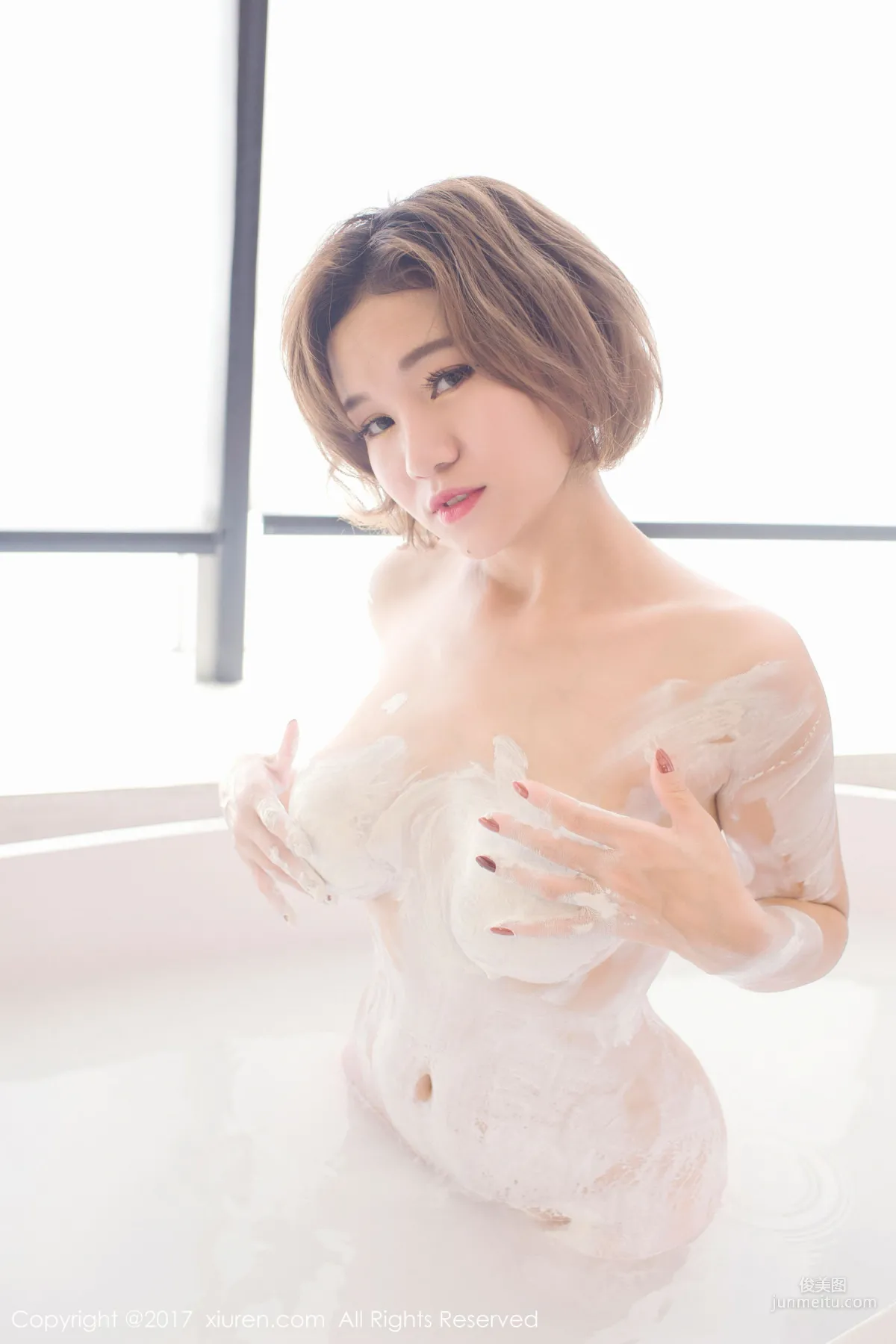 Duo Xiangzi 'E-Cup Big Bust Girl' [XiuRen] NO.844 Photo Set photo 7