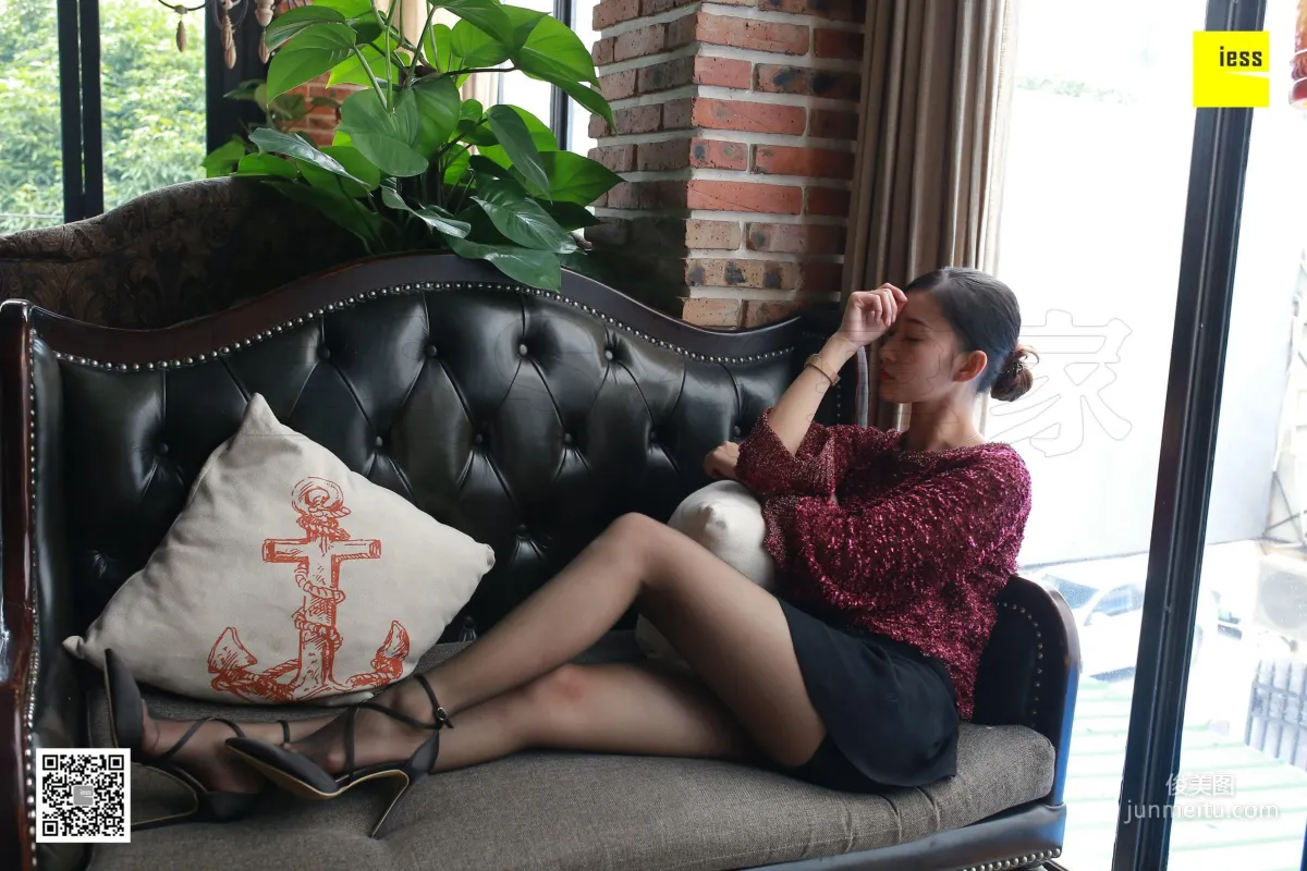 Si Xiang Jia 148 Qiuqiu, The Delectable Black Stockings [IESS] Photo Set photo 10