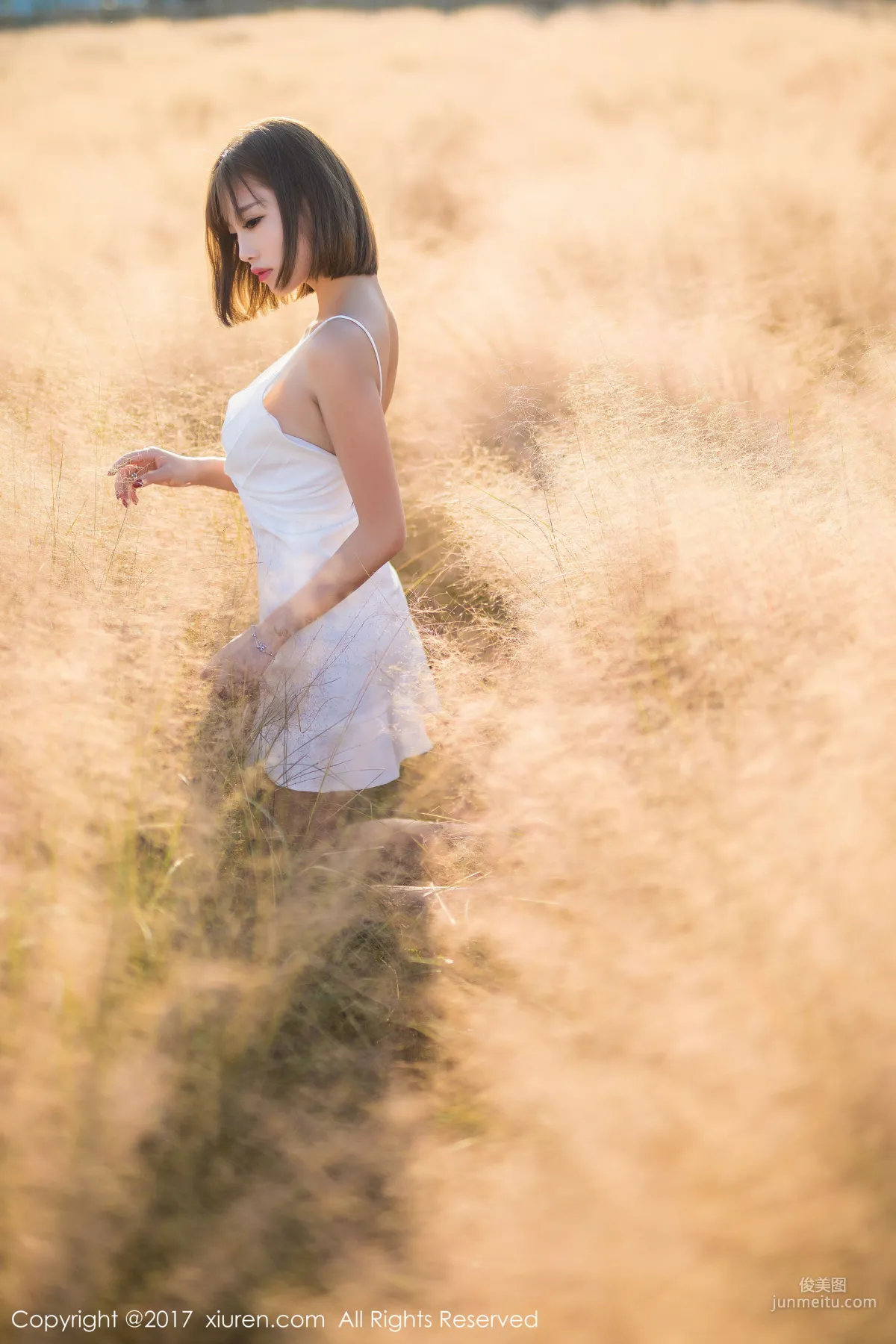 Sweet Goddess @Yang Chenchen sugar 'Sexy Outdoor Photos' [XiuRen] NO.847 Photo Set photo 1