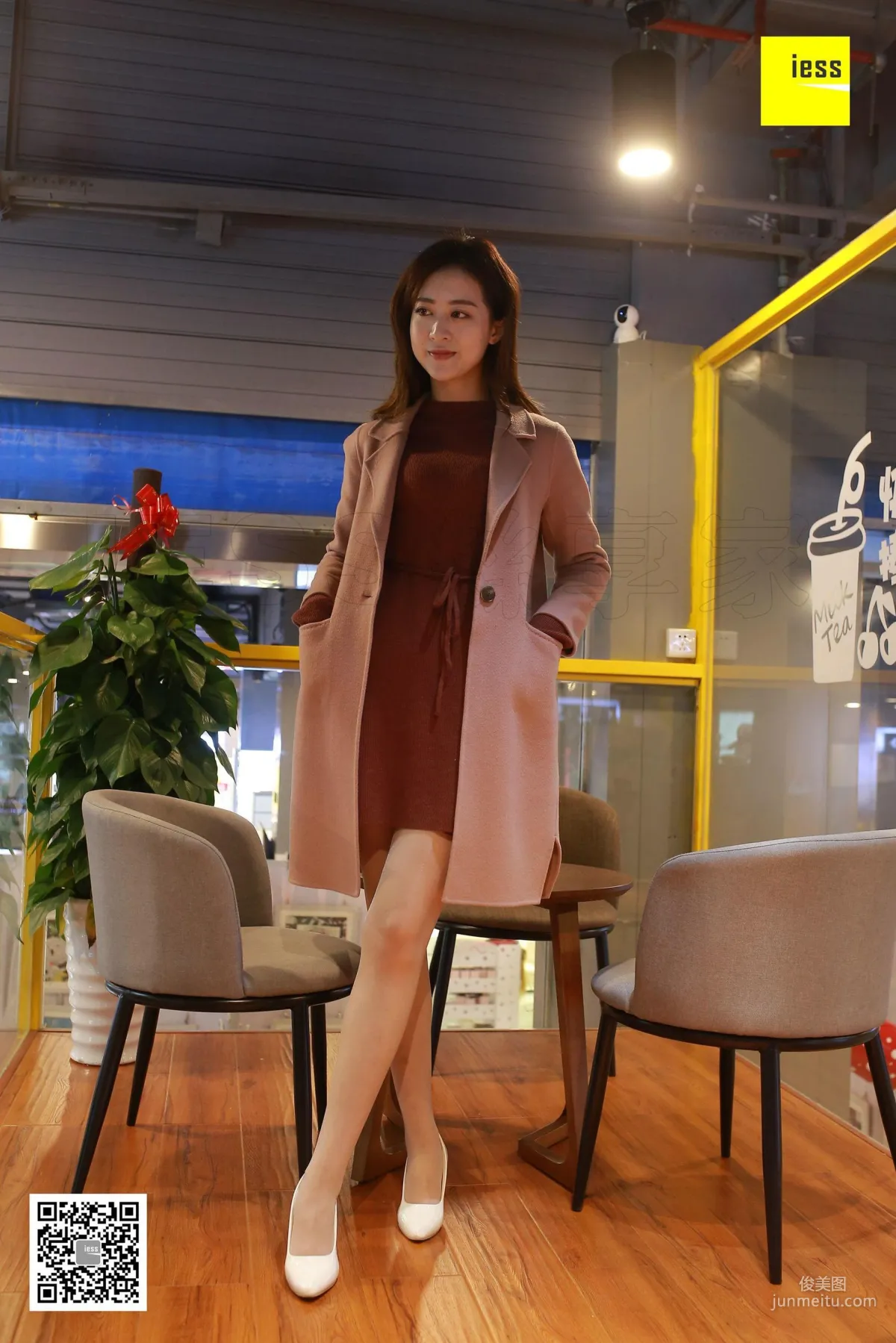 Silk Enjoyer 152 Zi Zi Flawless Beautiful Feet of Long Legs [IESS] Photo Set photo 2