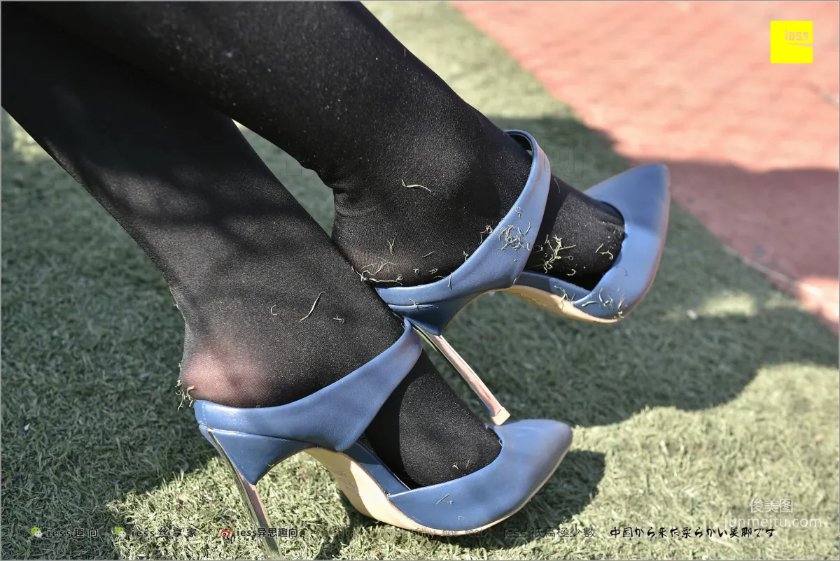 Silk Stockings Bento 182 Jing Jing, The See-Through Temptation of Thick Black Stockings [IESS] Photo Set photo 19