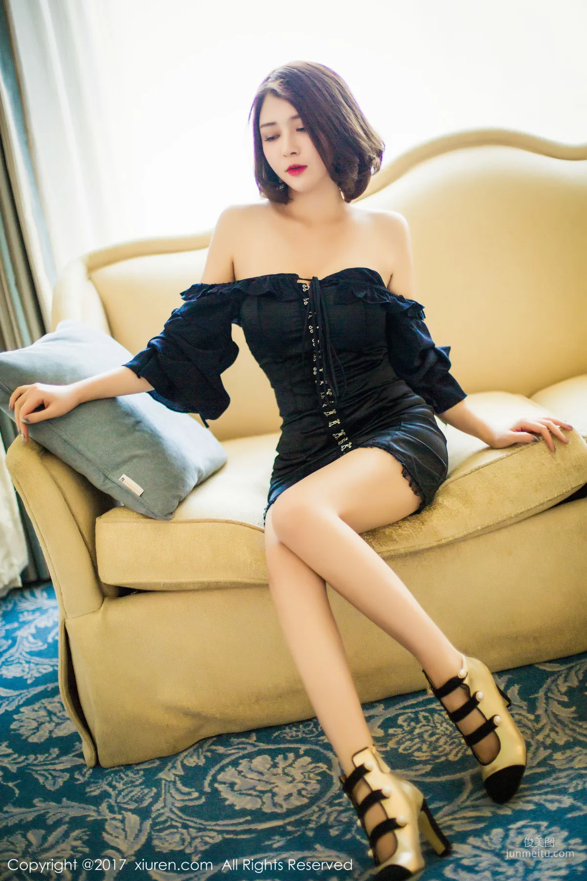 Nian Shi (Kai Zhu) 'Seaside Aesthetic Style + Sexy Indoor' [XiuRen] NO.879 Photo Set photo 21