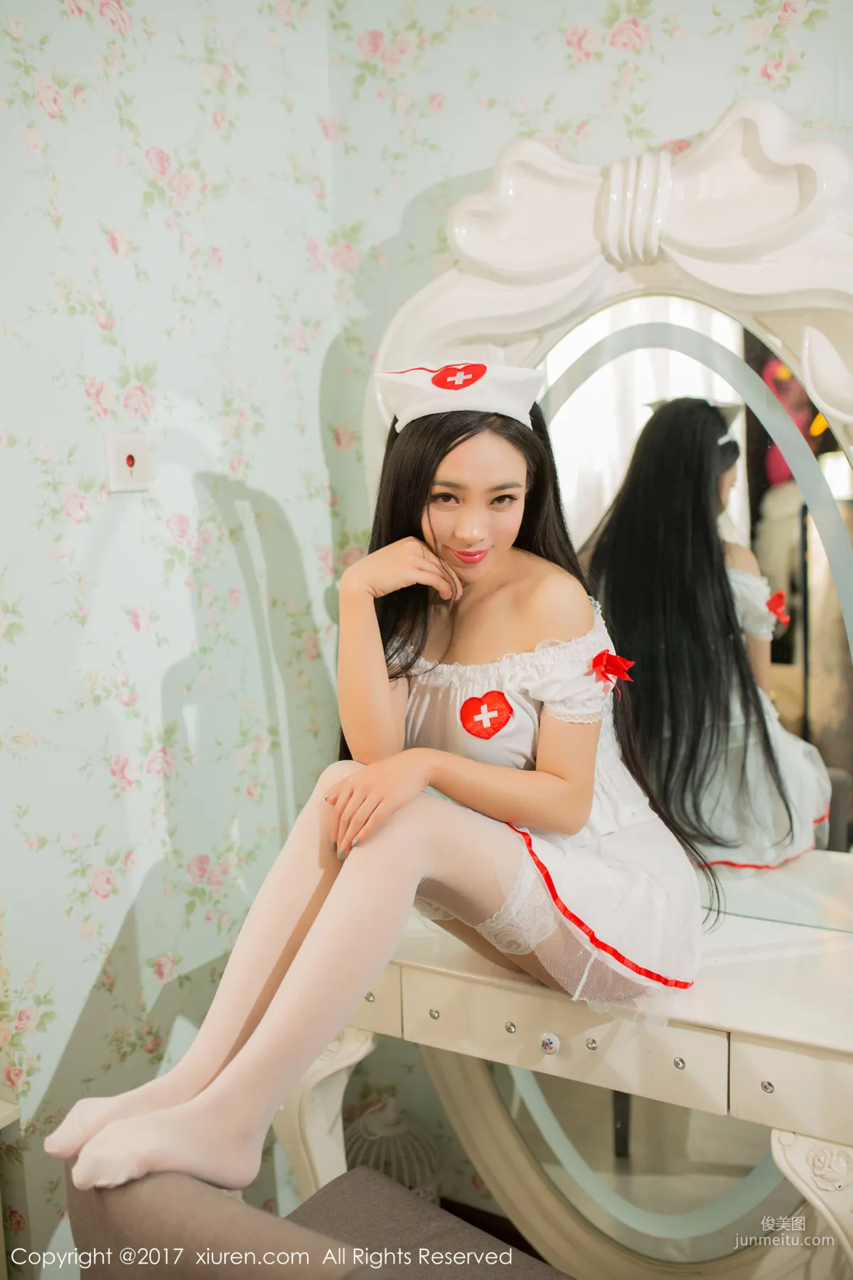 Aier 521, Black Stockings Bunny Girl + Sexy Nurse Uniform [XiuRen] NO.877 Photo Set photo 32
