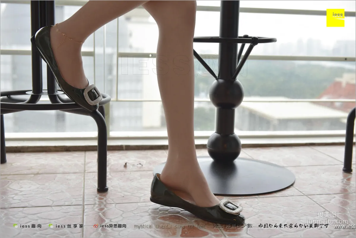 Silk Stockings Bento 185 Jia Ye, Forbidden Game [IESS] Photo Set photo 33