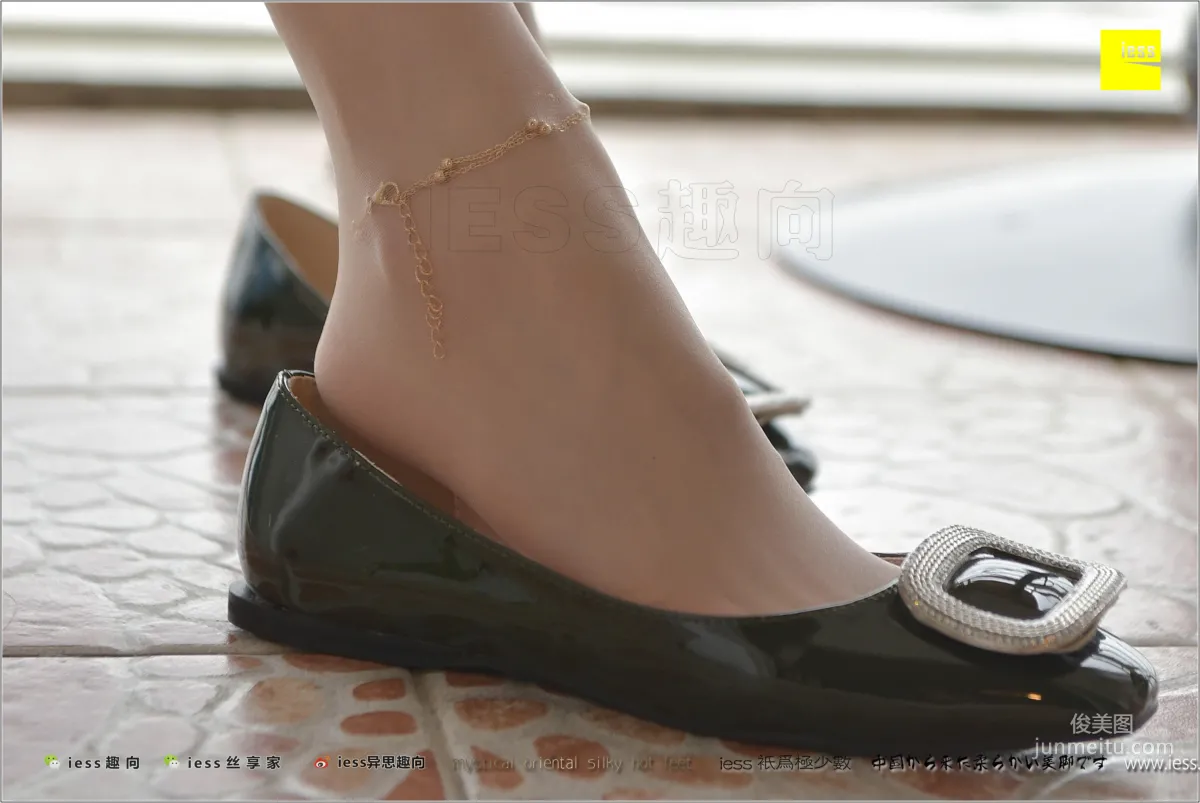 Silk Stockings Bento 185 Jia Ye, Forbidden Game [IESS] Photo Set photo 30