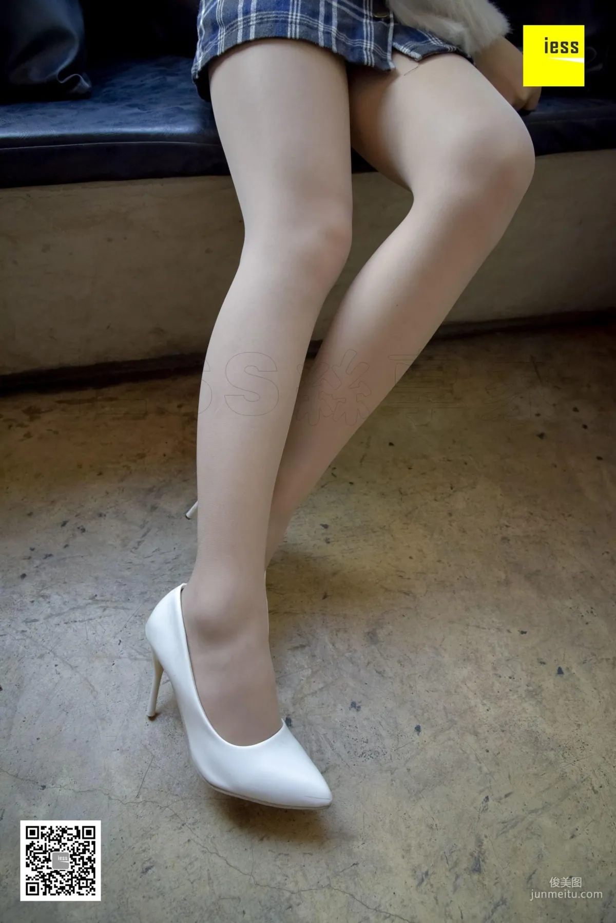 Si Xiang Jia 137 Jia Zhen, New Year New Legs New Atmosphere [IESS] Photo Set photo 10