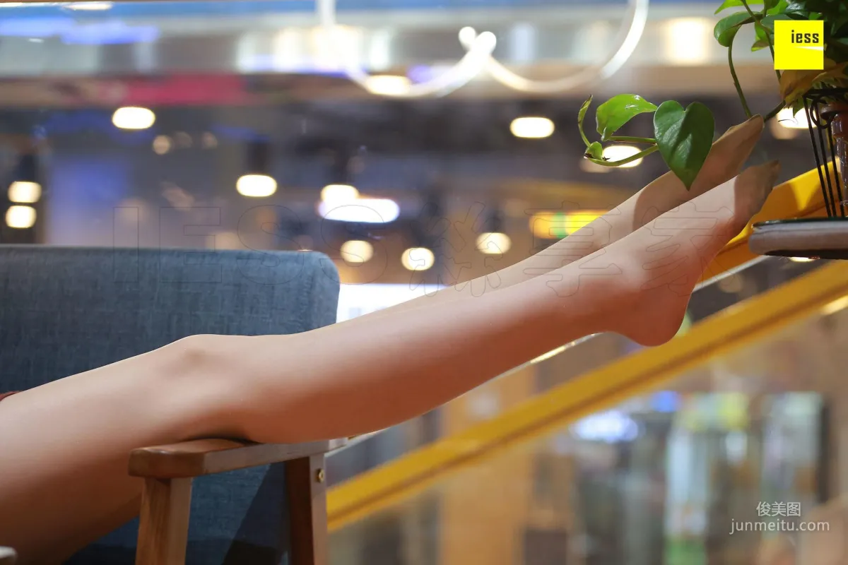 Silk Enjoyer 152 Zi Zi Flawless Beautiful Feet of Long Legs [IESS] Photo Set photo 92