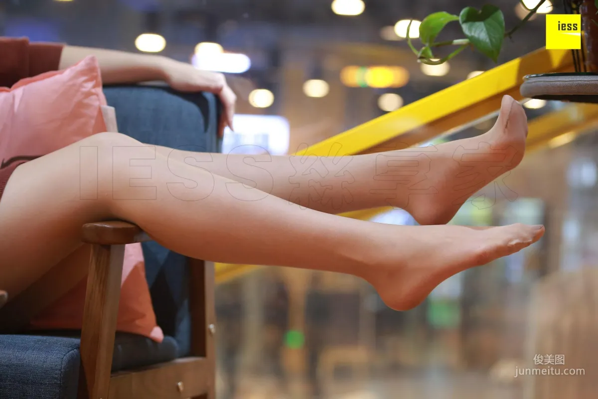 Silk Enjoyer 152 Zi Zi Flawless Beautiful Feet of Long Legs [IESS] Photo Set photo 90