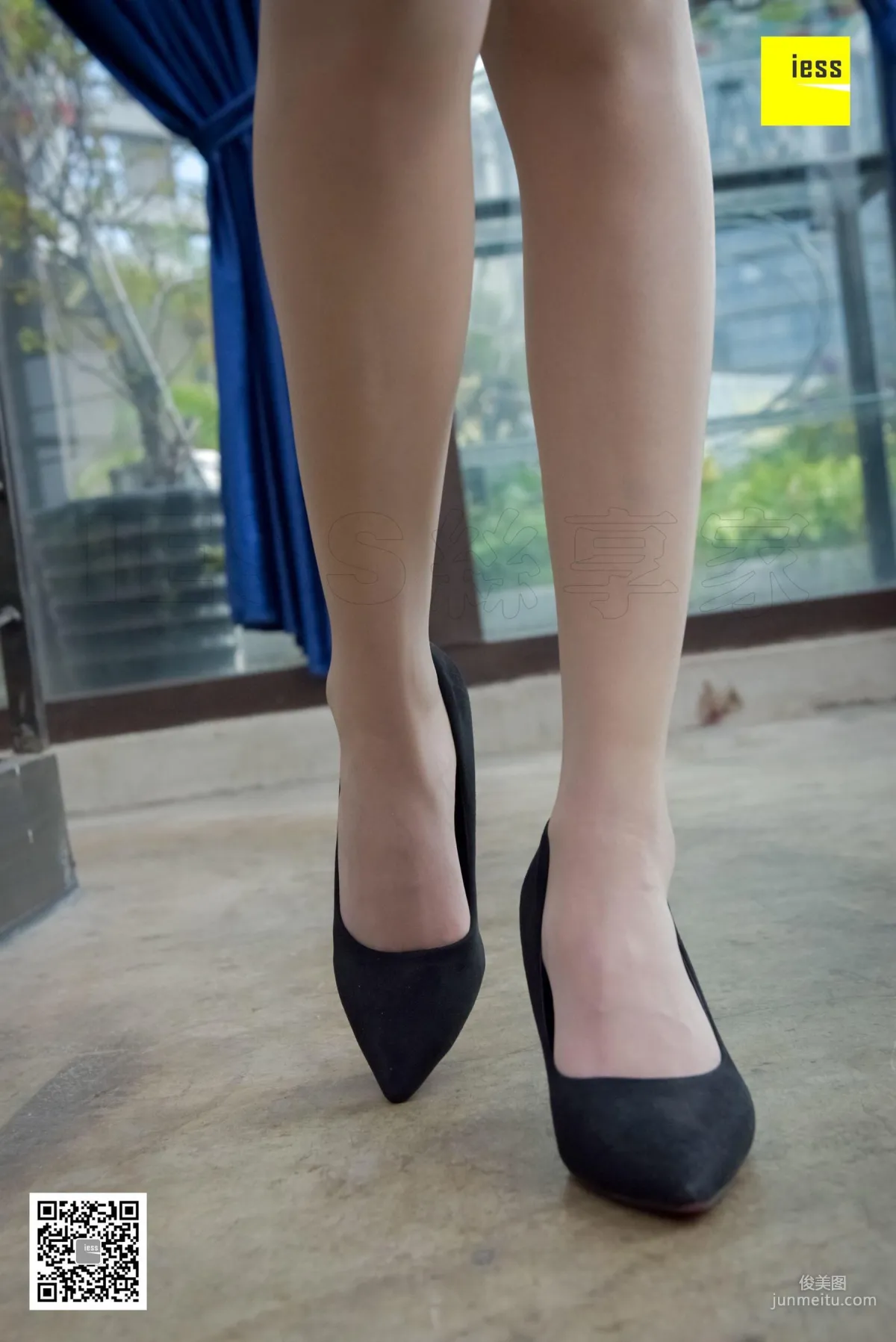 Si Xiang Jia 142 Yong Ying, Soft Girl Nude Stockings Slim Legs [IESS] Photo Set photo 19