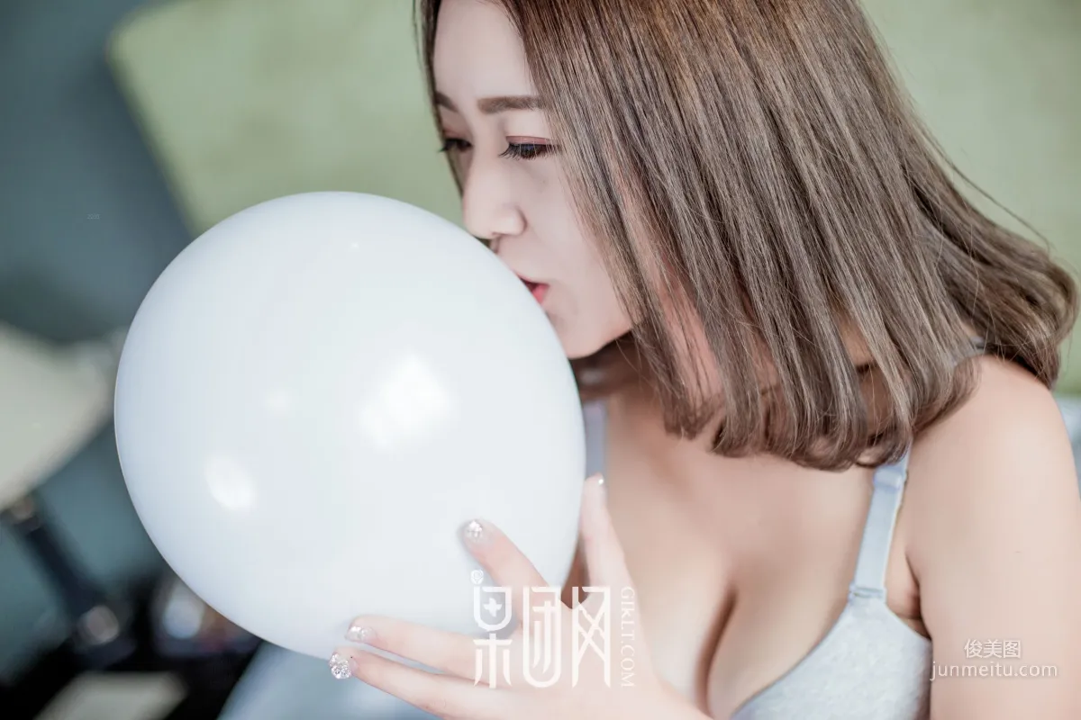 "Beautiful Breasts & Balloons, Fullness & Fragility!" [Girlt] No.108 Photo Set photo 31