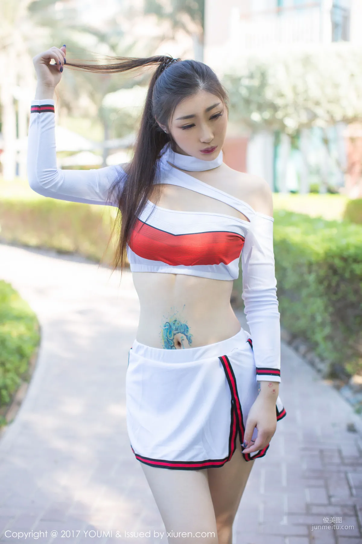Daji Toxic, Uniform and Vacuum Metal Chain [YouMi] VOL.090 Photo Set photo 1