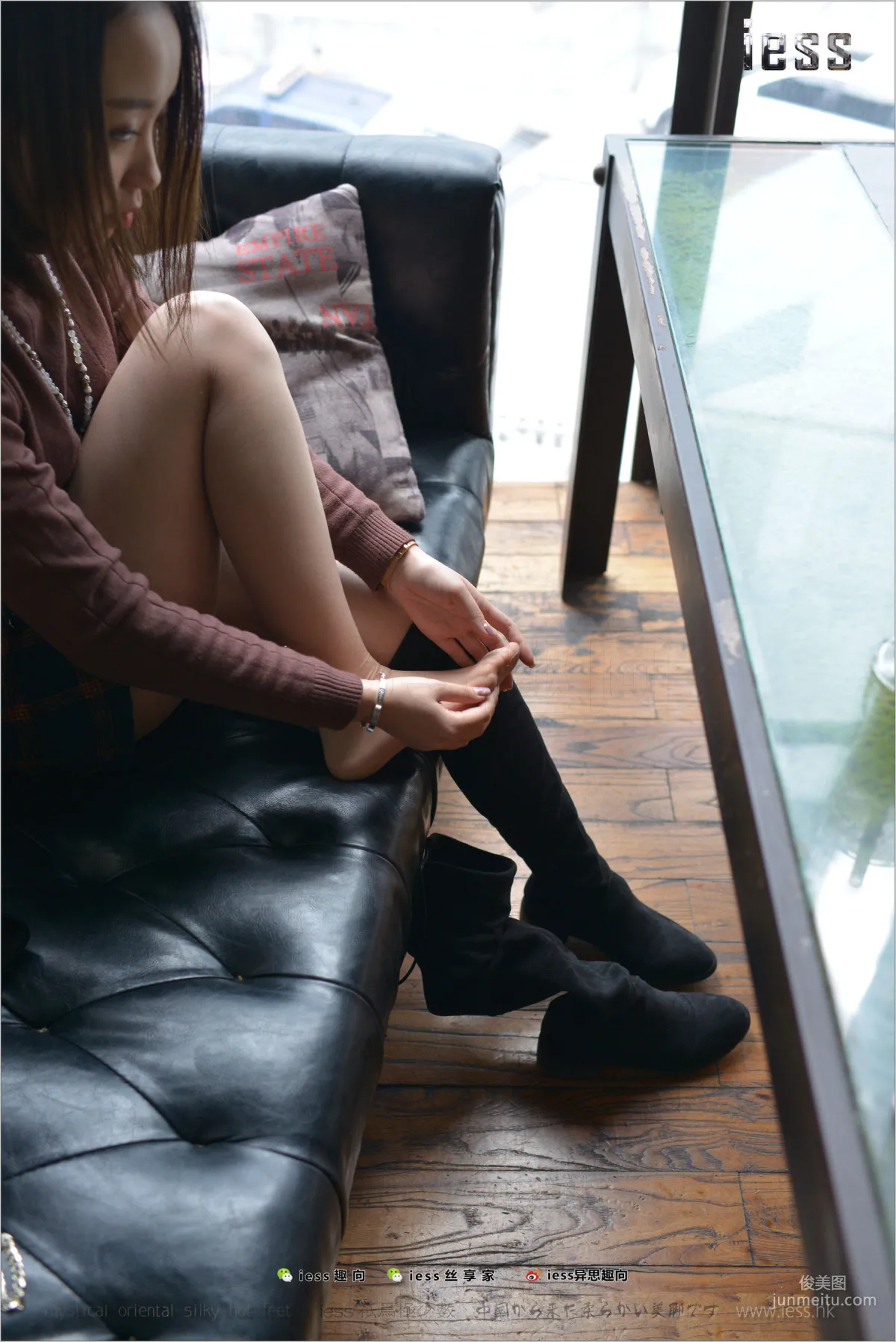 Silk Stockings Bento 190 Zhang Xinyue "Over-Knee Boots: King's Temptation 1" [IESS] Photo Set photo 37