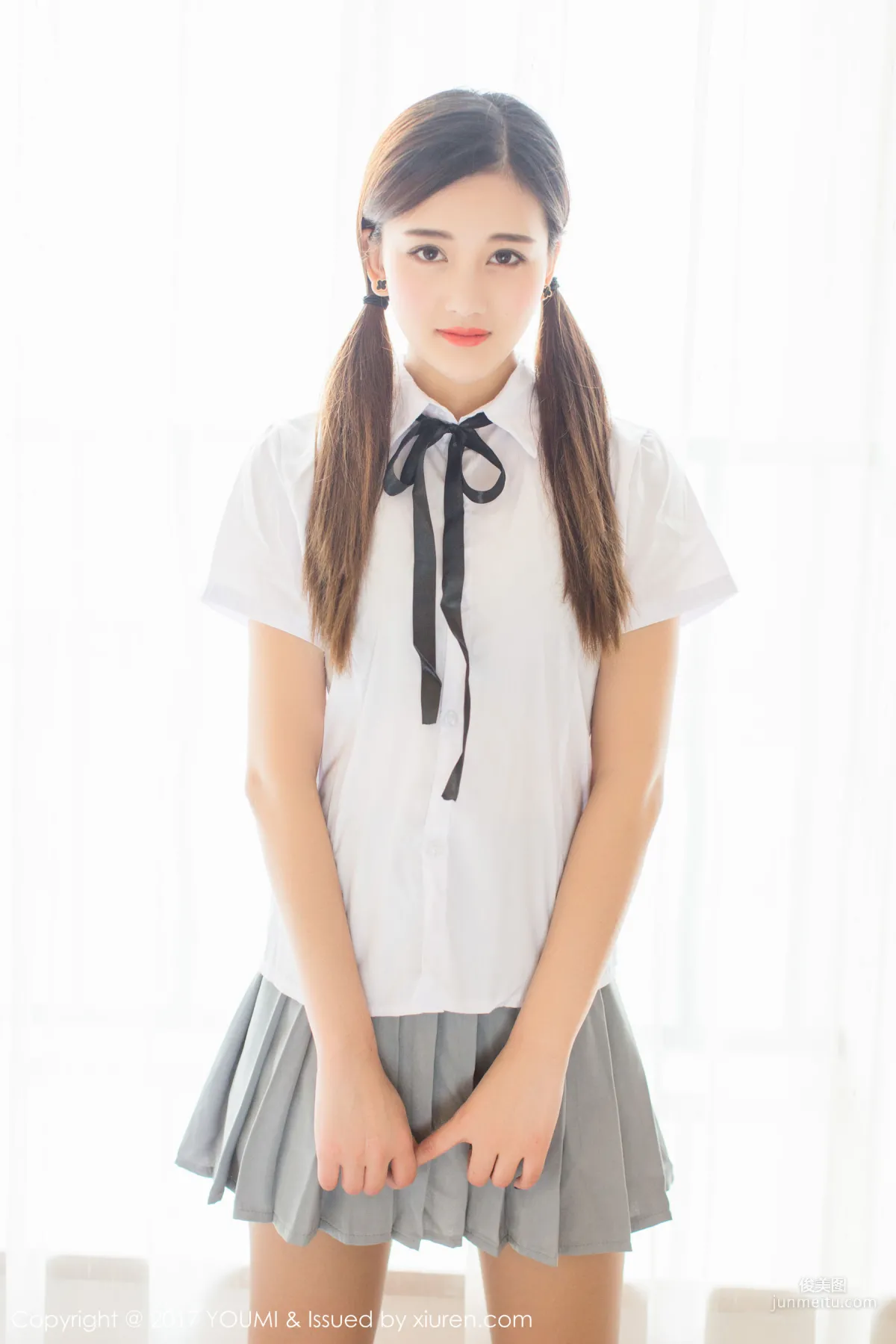 Nana TINA《Black Stockings OL Temptation + School Uniform》 [YouMi] VOL.087 Photo Set photo 16