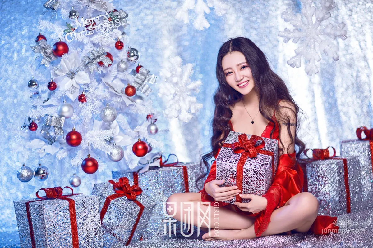 Mo Yaqi, Christmas Surprise [Girlt] NO.111 Photo Set photo 17