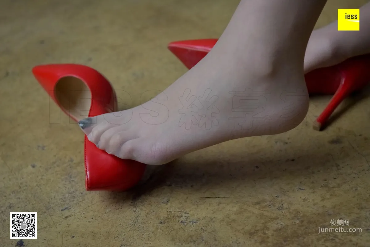 Silk Enjoyer 146 Zi Zi "Non-Slip Sole Nude Stockings and Red High Heels" [IESS] Photo Set photo 16