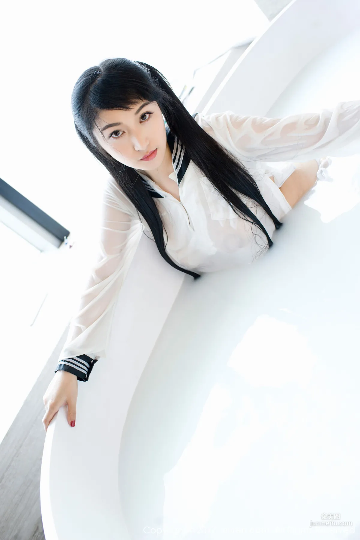 Panpan Longnv sunny《Milk Bath School Uniform + Transparent School Uniform + Black Nipple Covers》[XiuRen] NO.853 Photo Set photo 20