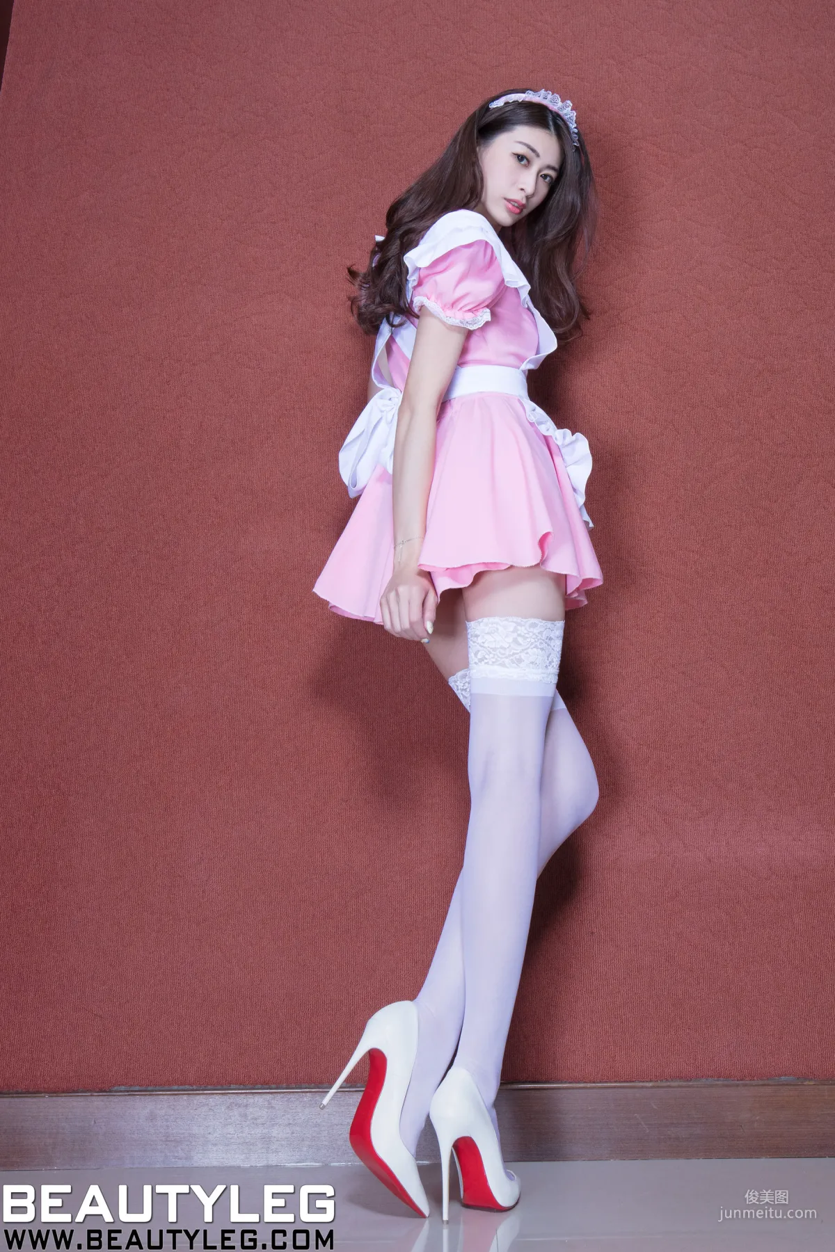 Cai Yinyin Flora 'White Stockings Maid + Black Stockings Skirt Suit' [Beautyleg] No.1560 Photo Set photo 6