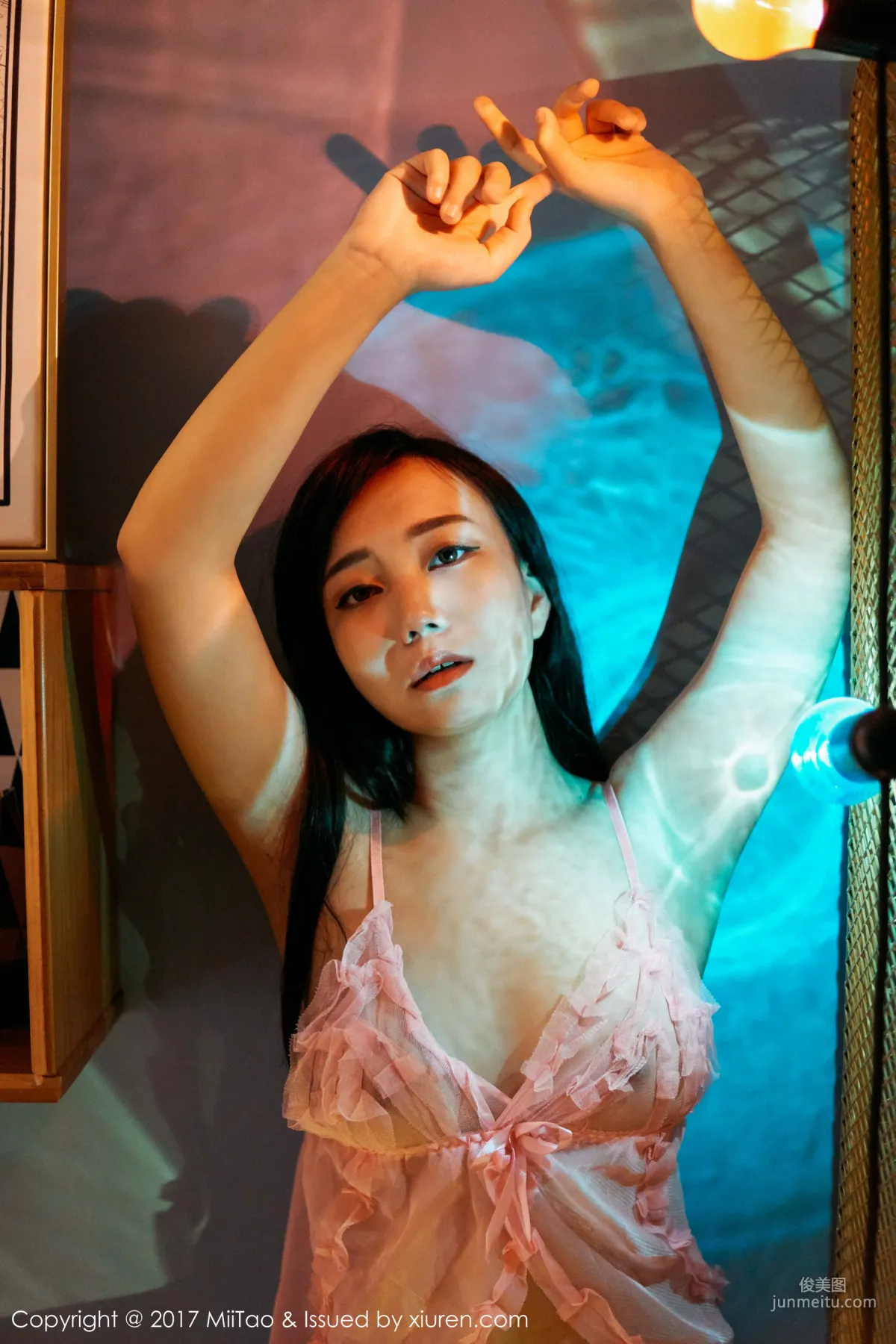 Rui Xin, Nude Photography Under the Light [MiiTao] VOL.086 Photo Set photo 12