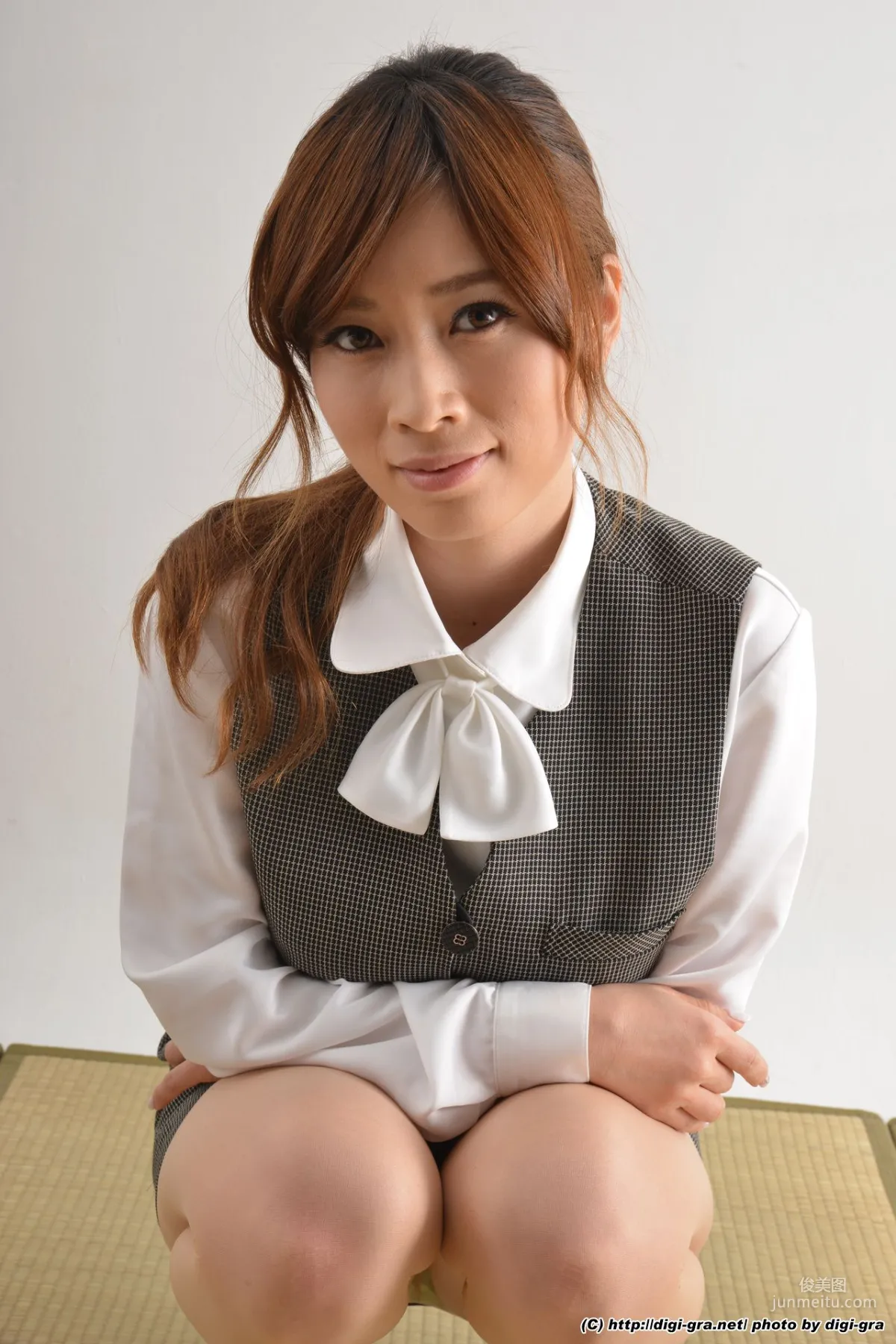 奥田咲 肉丝OL制服 Set3 [Digi-Graデジグラ] 写真集15