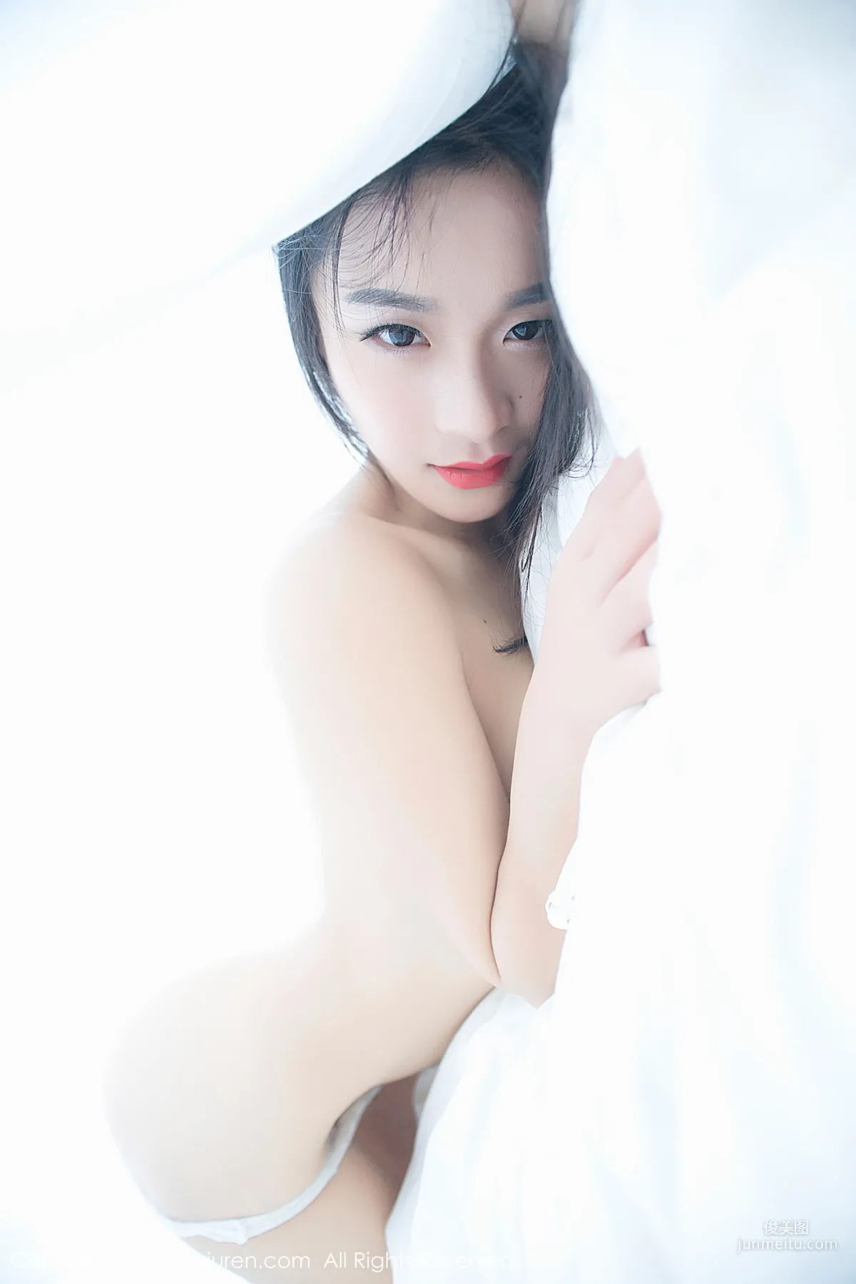 Qimeng Cherish 'Tight Jeans + Curves + Bed Sheet Temptation' [XiuRen] NO.883 Photo Set photo 40