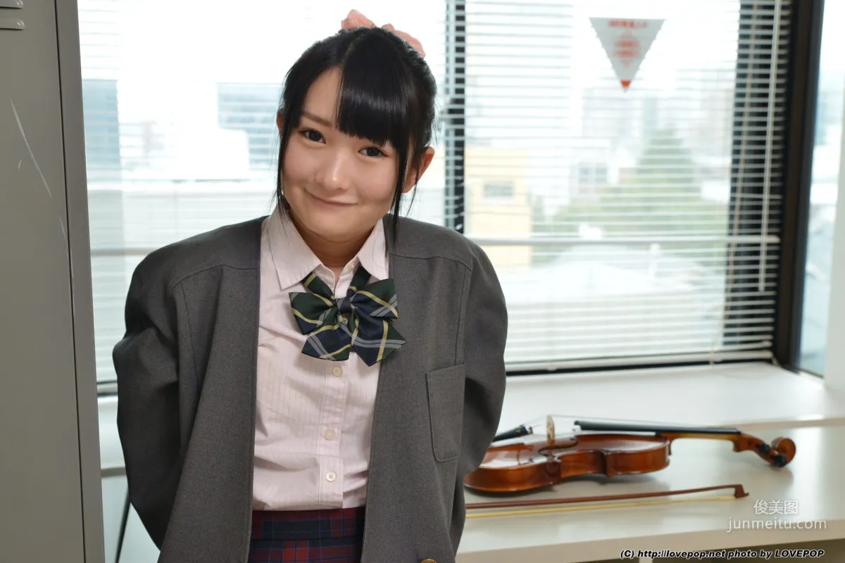 みなみ愛星 Airu Minami 小提琴少女 Set4 [LovePop] 寫真集 19