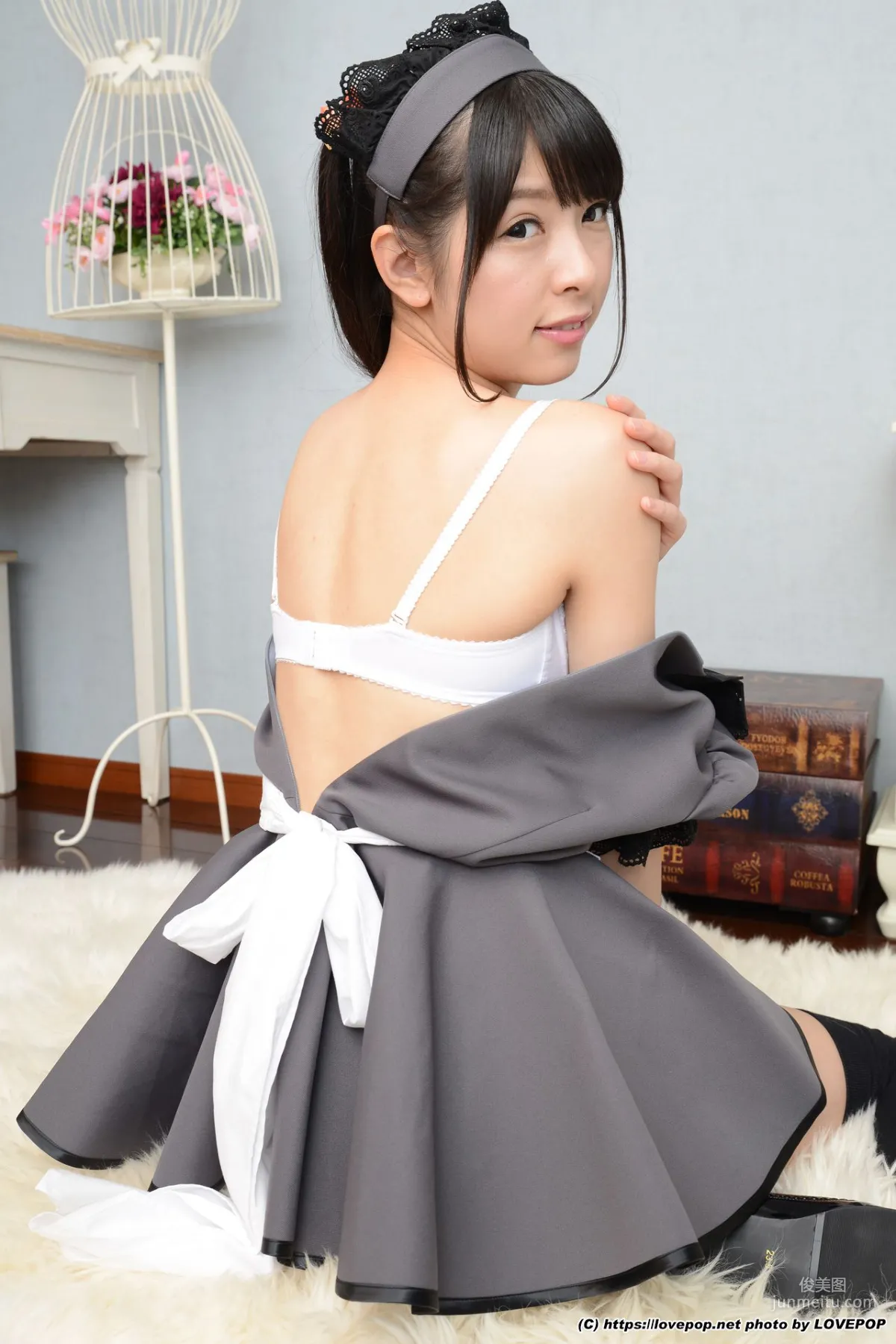 Rena Aoi あおいれな  俏皮厨娘 Maid Set02 [LovePop] 写真集50