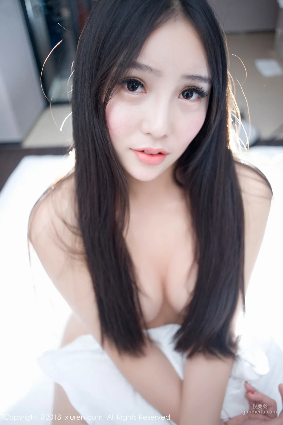 Ai Mi "Mature Mixed-Race Beauty" [XiuRen] No.929 Photo Set photo 17