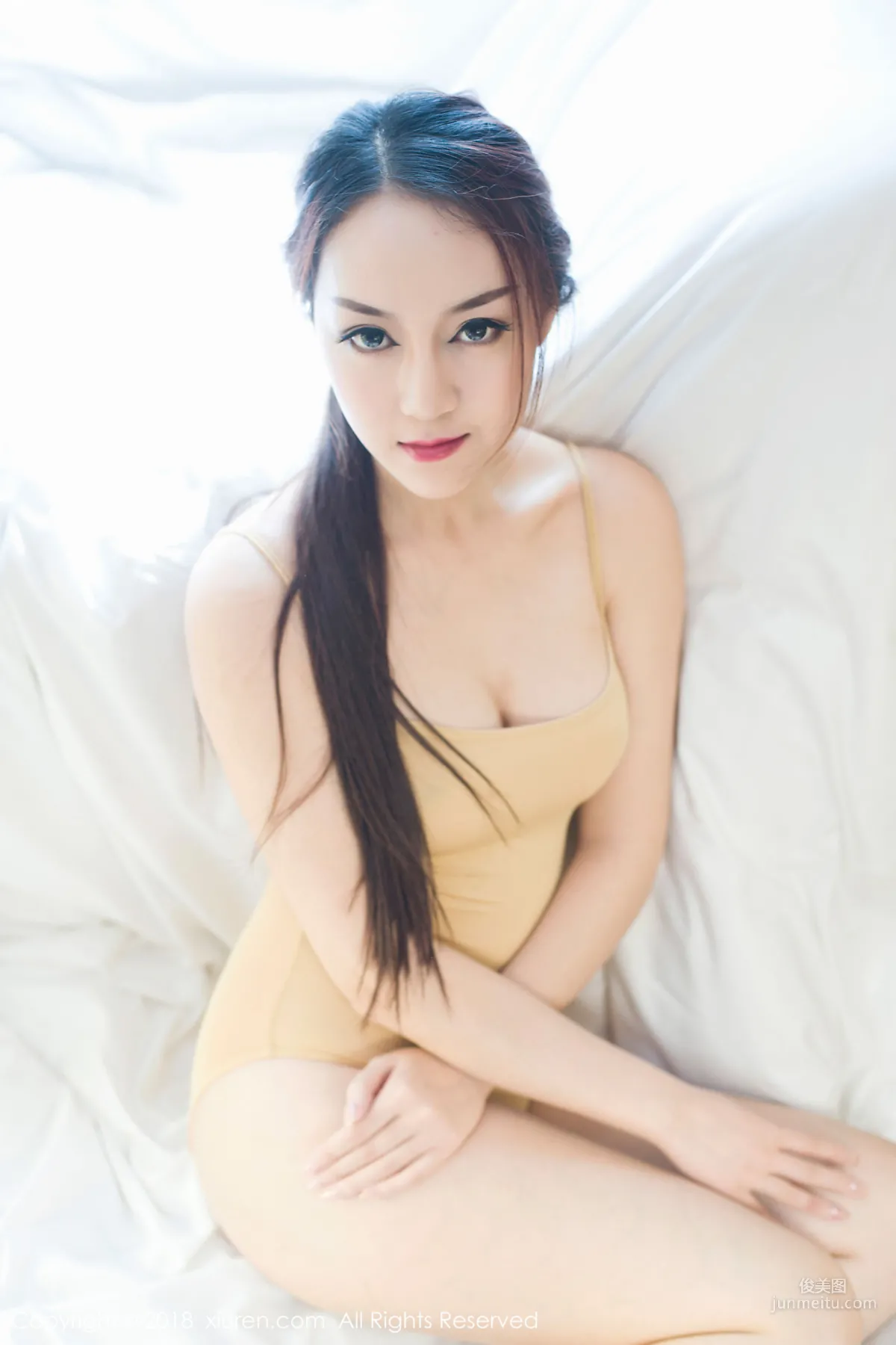 Gaoleng Maobu 'Korean Ethnic Girl, Big Eyes, Perky Breasts, Fair Skin' [XiuRen] No.904 Photo Set photo 38