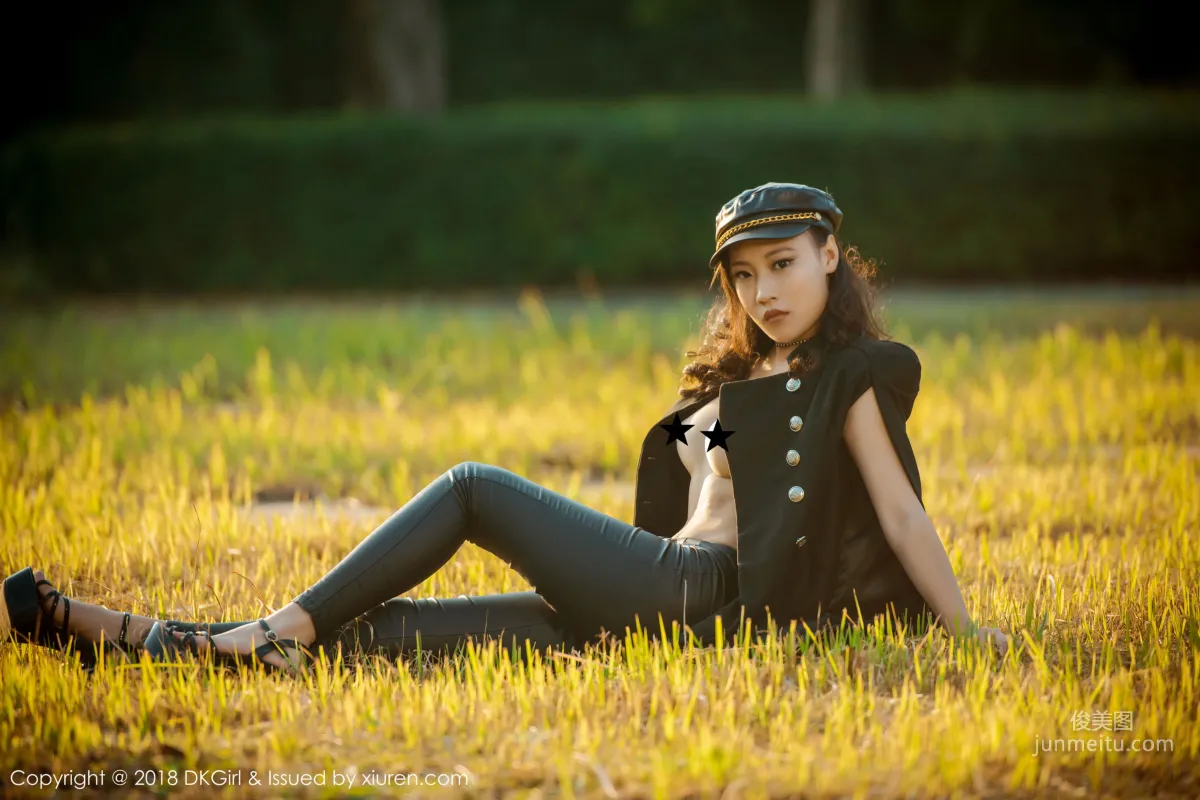Meng Qian Beautiful Legs and Breasts Wonderful Temptation [DKGirl] Vol.057 Photo Set photo 40