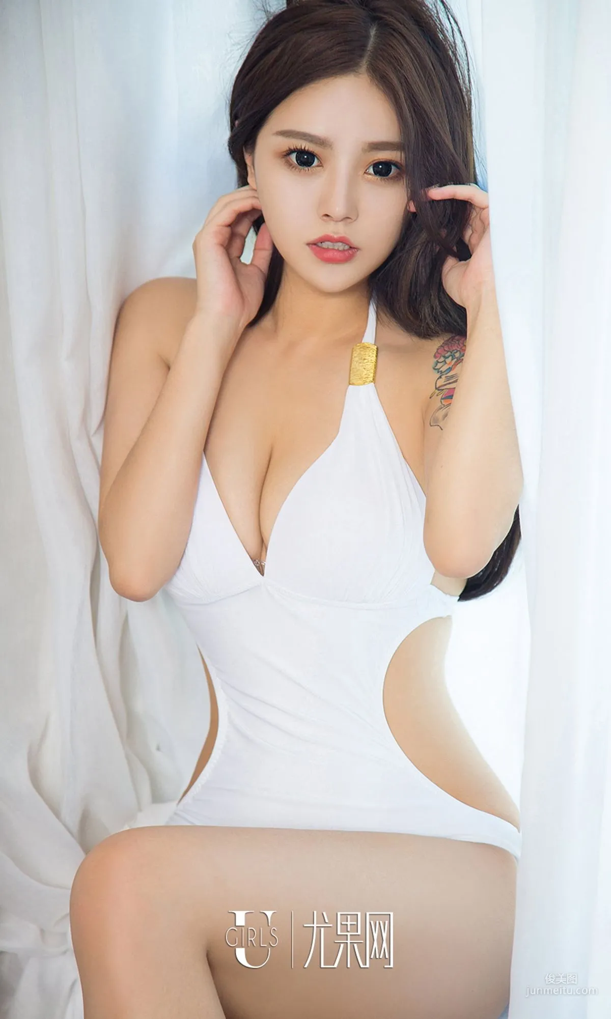Li Xinran, Black and White Space [Ugirls App] No.1008 Photo Set photo 9