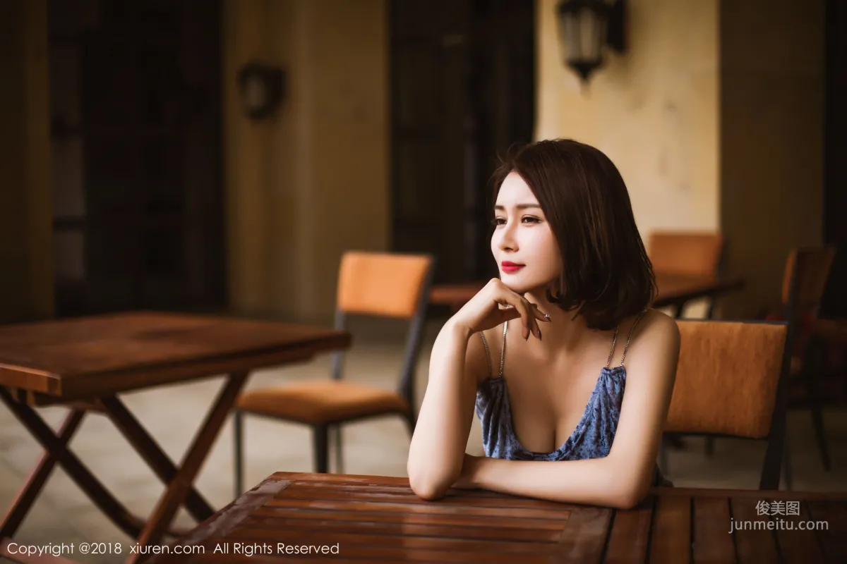 Goddess @ Nianshi, Long Skirt Street Snap + Lingerie + Bathrobe, [XiuRen] No.935 Photo Set photo 31