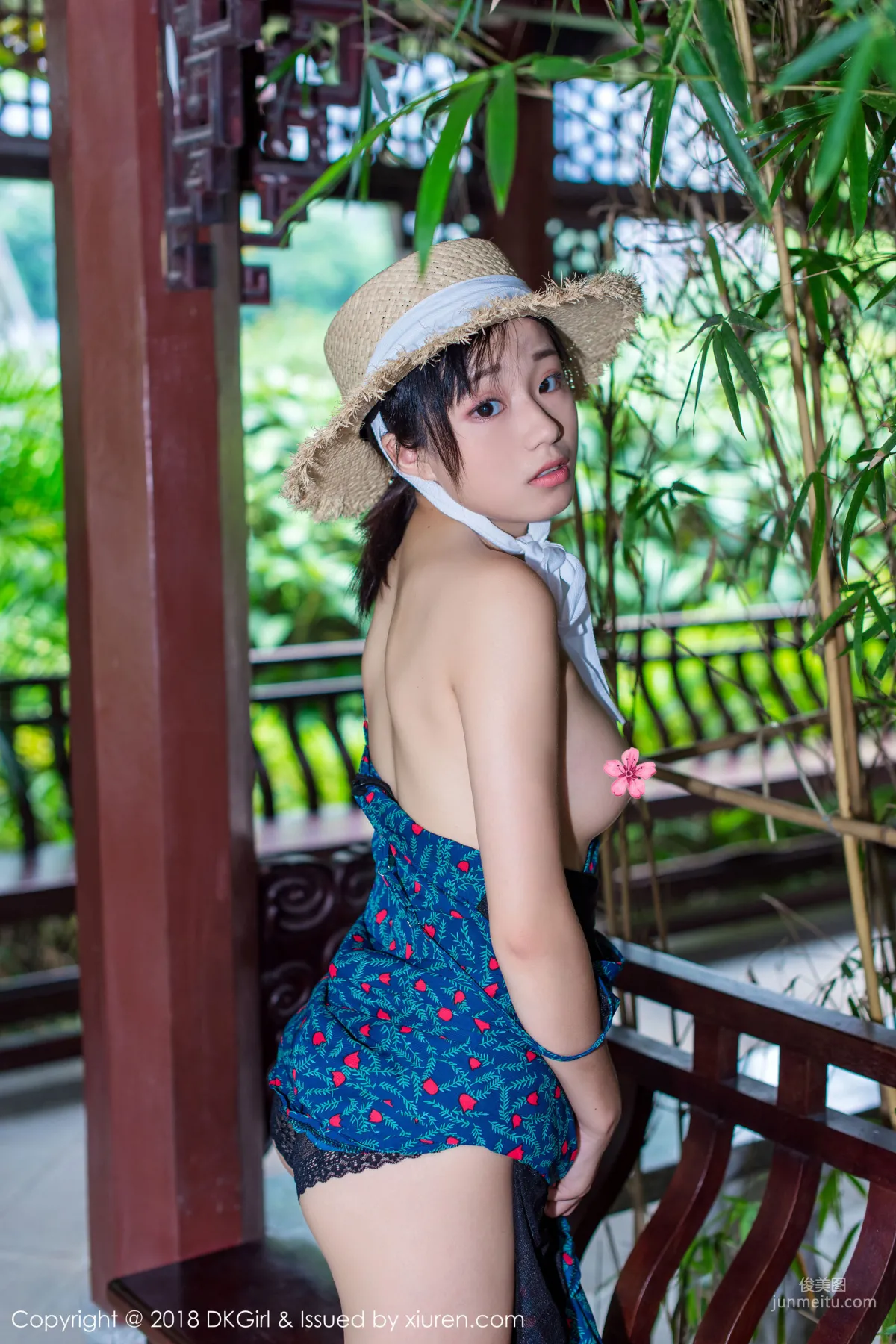 Cangjing Youxiang Pure and Sweet Straw Hat Girl [DKGirl] Vol.055 Photo Set photo 7