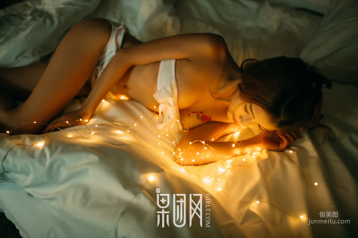 Neon Light Girl [Girlt] Xiongchuan Jixin No.011 Photo Set photo 1