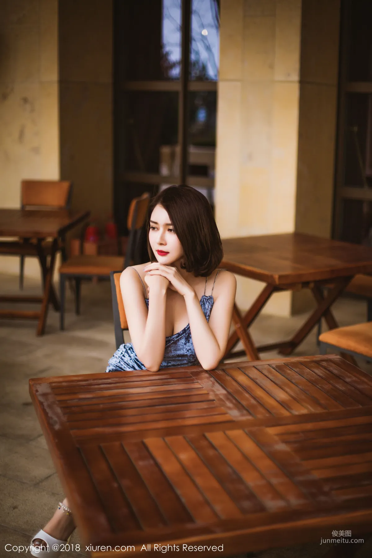 Goddess @ Nianshi, Long Skirt Street Snap + Lingerie + Bathrobe, [XiuRen] No.935 Photo Set photo 30