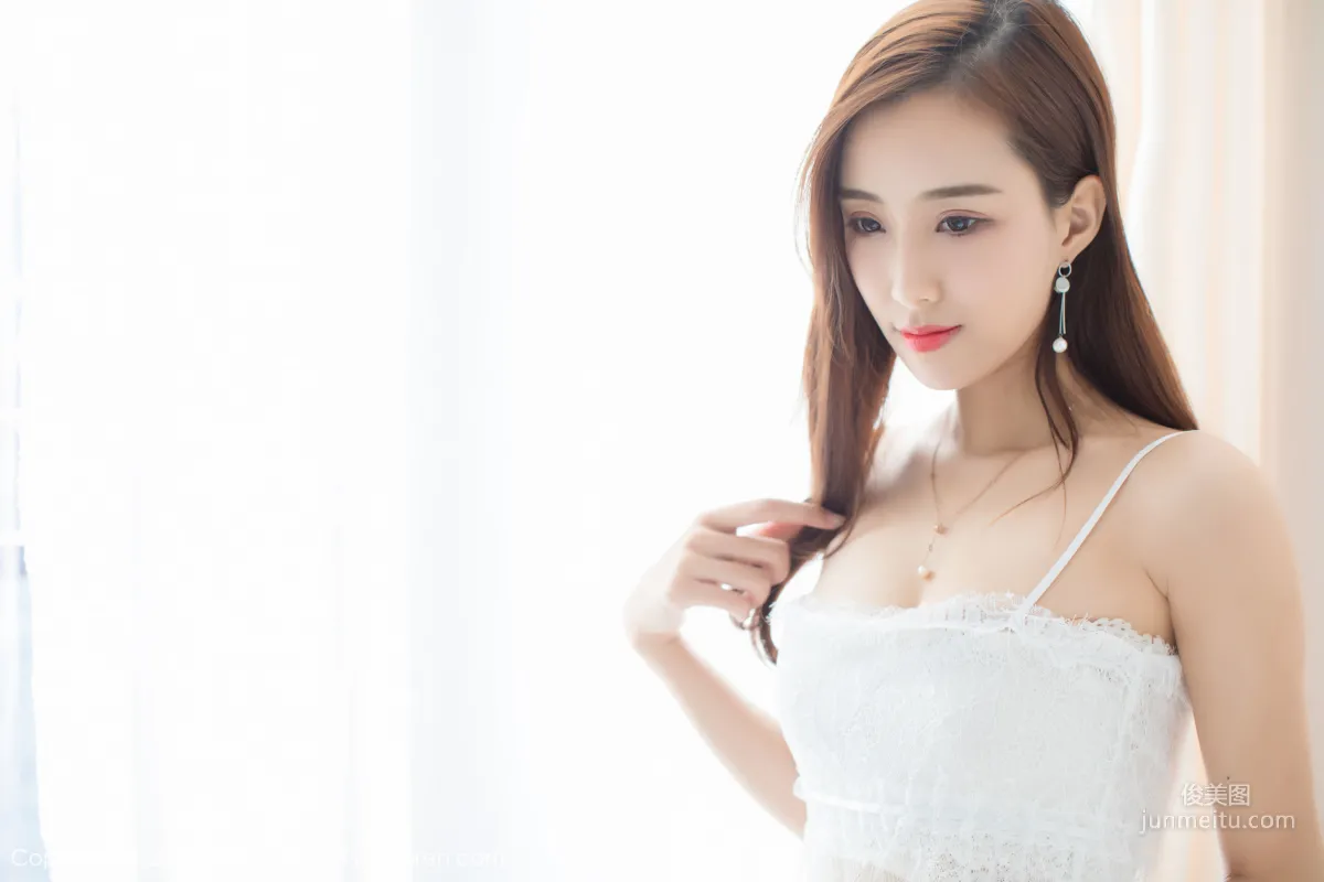 Model Mao Bao, Silk Stockings and Beautiful Legs Series [IMISS] Vol.217 Photo Set photo 24