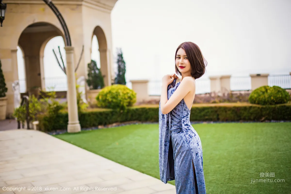 Goddess @ Nianshi, Long Skirt Street Snap + Lingerie + Bathrobe, [XiuRen] No.935 Photo Set photo 6