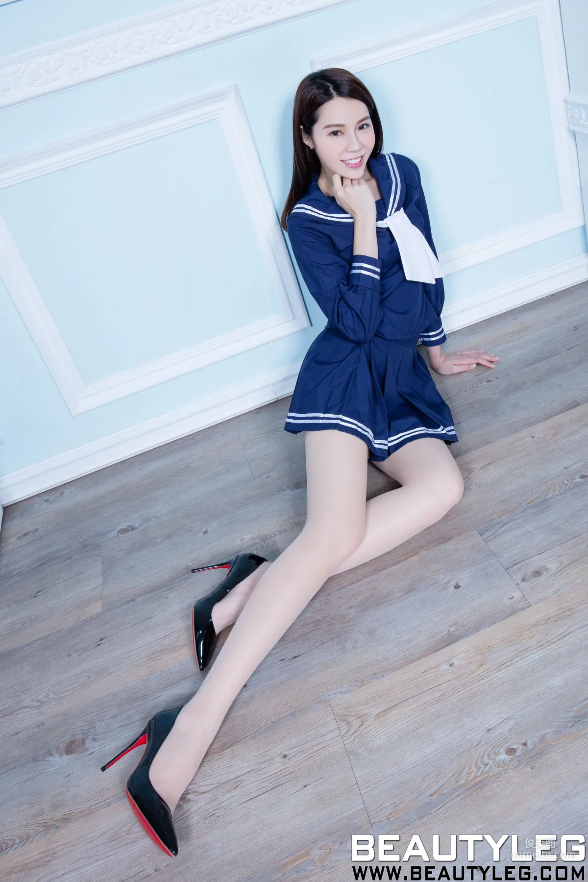 Leg Model Christine, Sailor Suit School Uniform + Black Stockings Skirt Suit [Beautyleg] No.1573 Photo Set photo 11