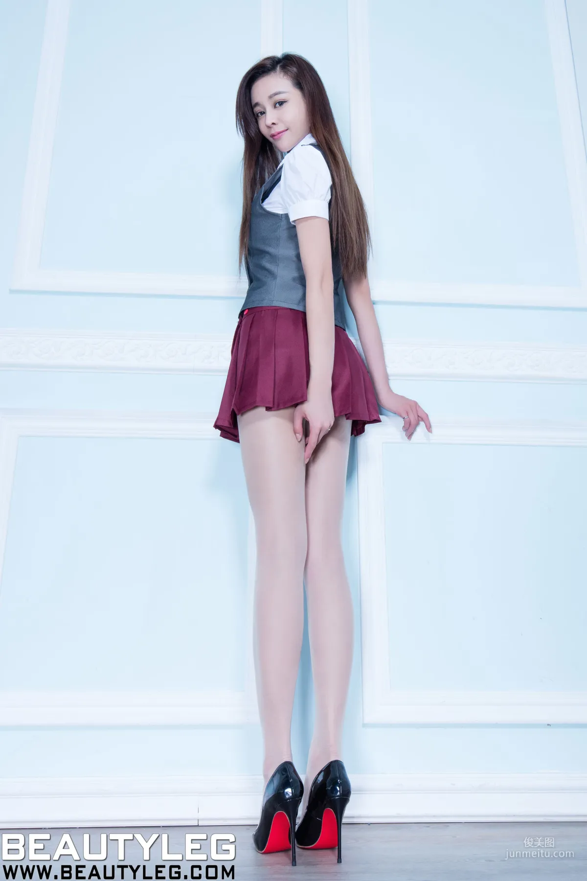 黃雅倚Dennise《超短裙+包臀裙美腿》 [Beautyleg] No.1564 寫真集 15