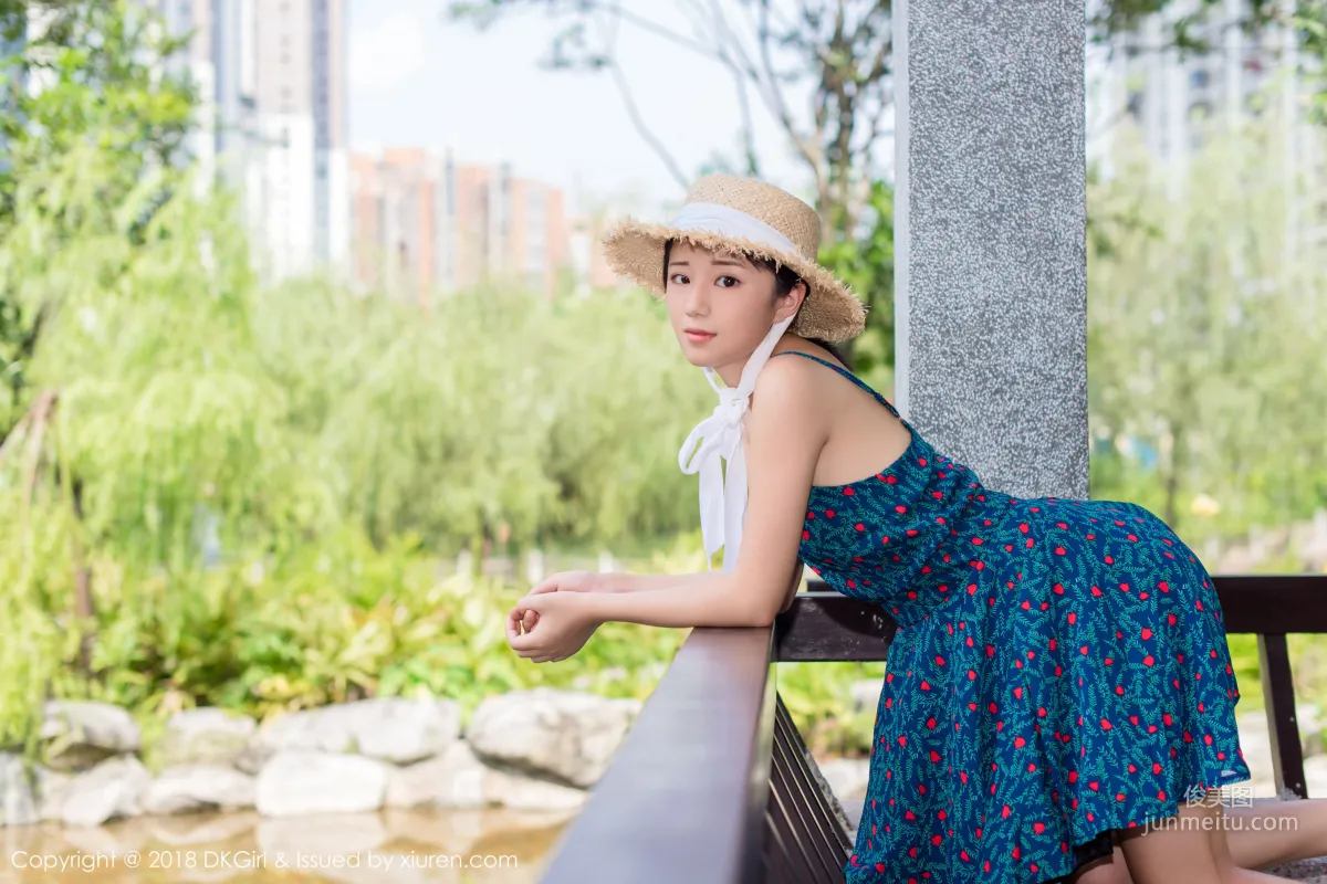 Cangjing Youxiang Pure and Sweet Straw Hat Girl [DKGirl] Vol.055 Photo Set photo 9