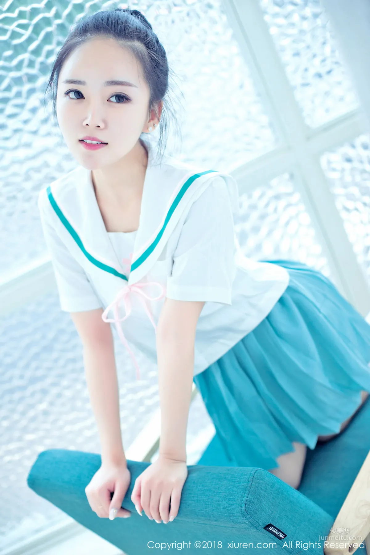 Hong Qiqiu Baby Face and Big Bust Innocent Little Girl [XiuRen] No.932 Photo Set photo 15