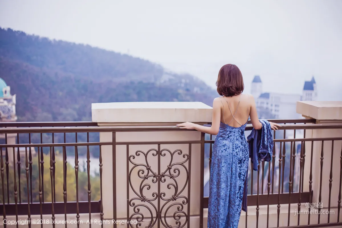 Goddess @ Nianshi, Long Skirt Street Snap + Lingerie + Bathrobe, [XiuRen] No.935 Photo Set photo 7