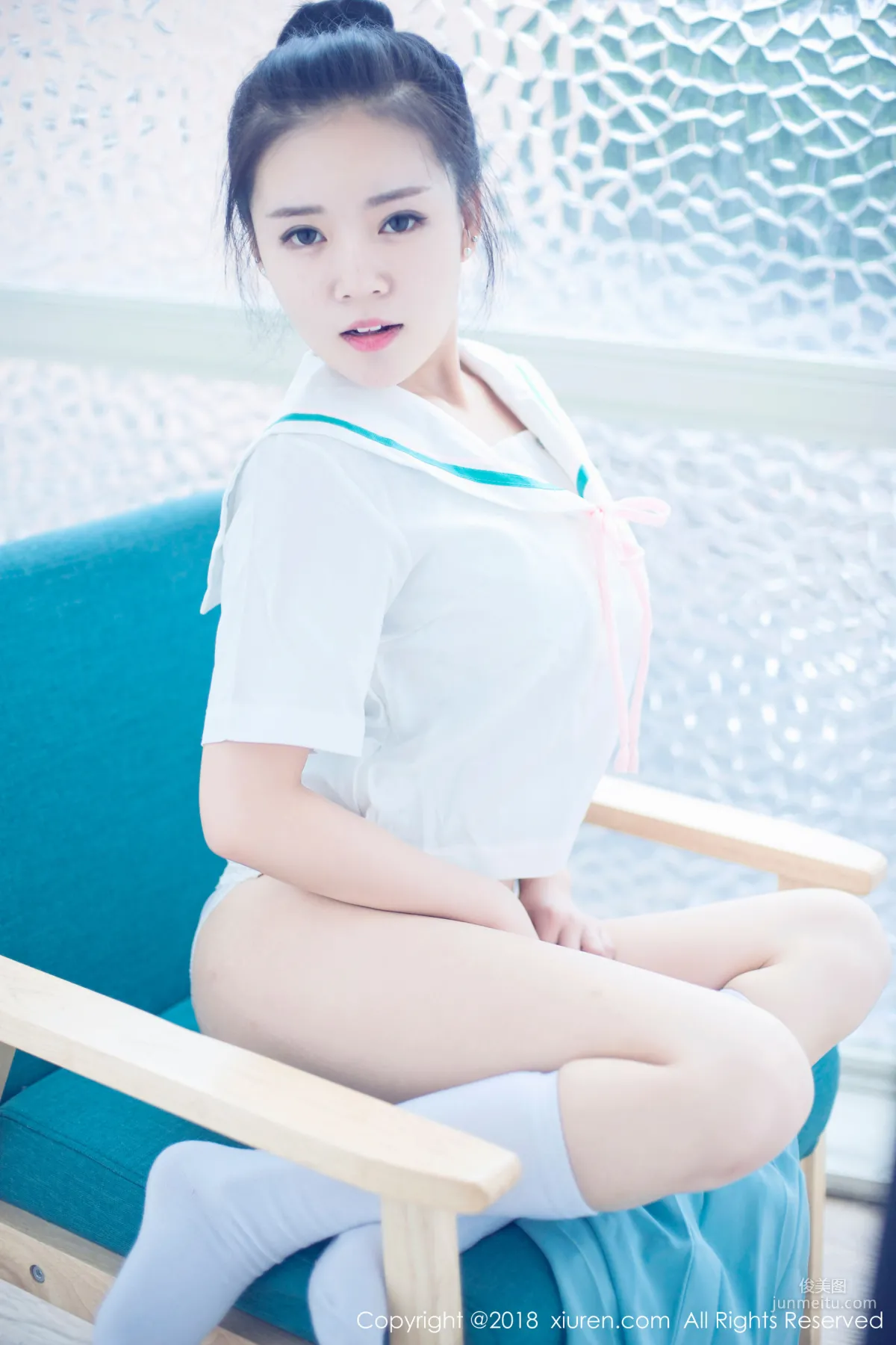 Hong Qiqiu Baby Face and Big Bust Innocent Little Girl [XiuRen] No.932 Photo Set photo 25