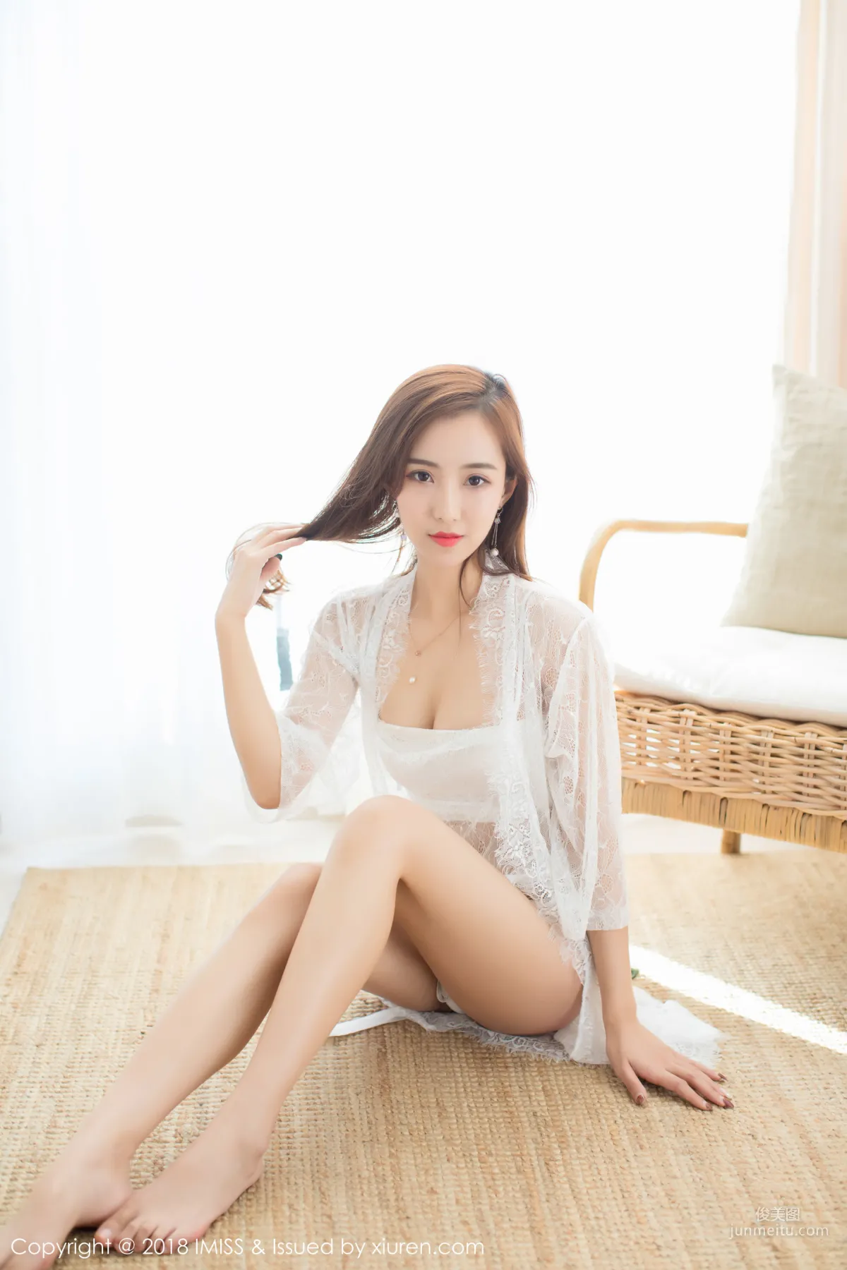 Model Mao Bao, Silk Stockings and Beautiful Legs Series [IMISS] Vol.217 Photo Set photo 17